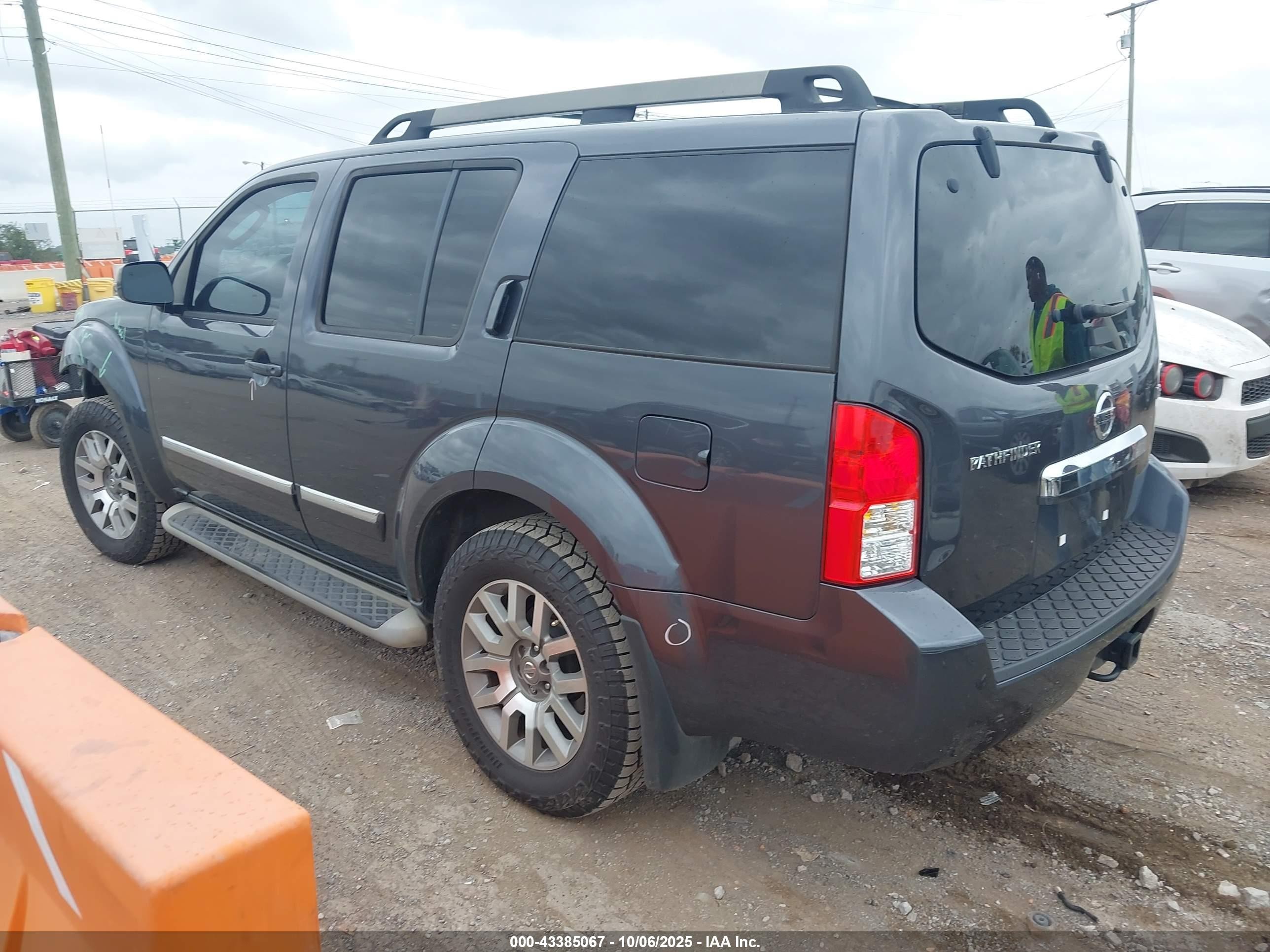 2011 Nissan Pathfinder Le Черный vin: 5N1AR1NN0BC614516
