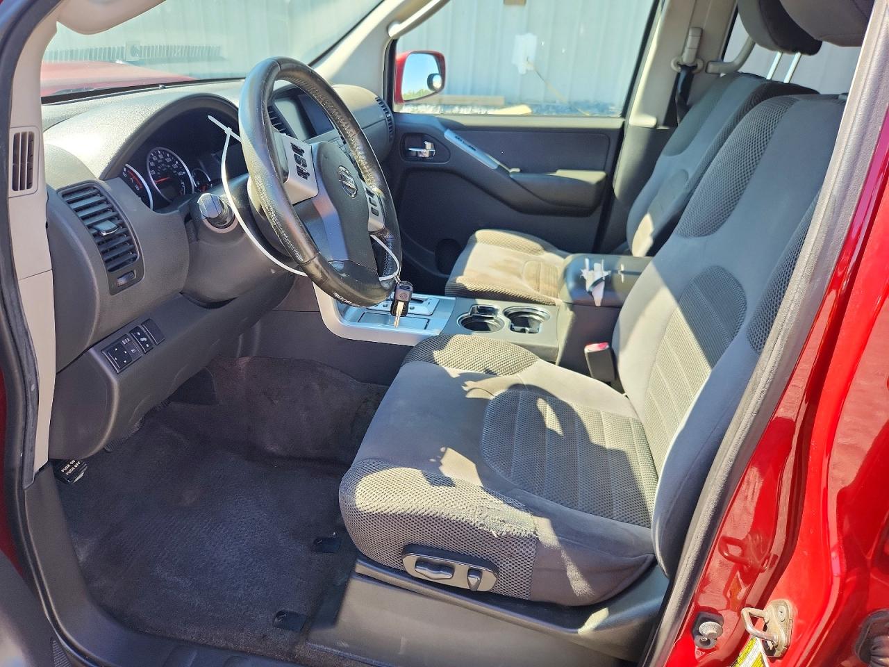2011 Nissan Pathfinder S/le/se Red vin: 5N1AR1NN0BC614807