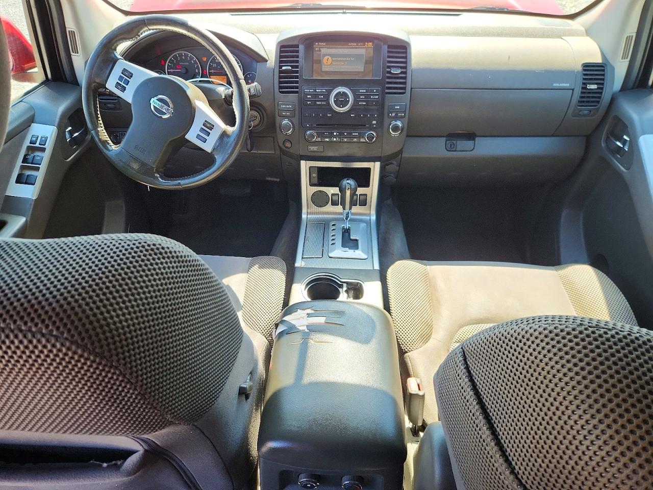 2011 Nissan Pathfinder S/le/se Red vin: 5N1AR1NN0BC614807