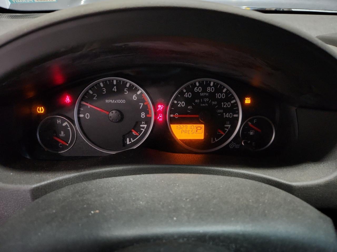 2011 Nissan Pathfinder S Gray vin: 5N1AR1NN0BC622275 Damage: Warning Light - Air Bag, On, Unacceptable