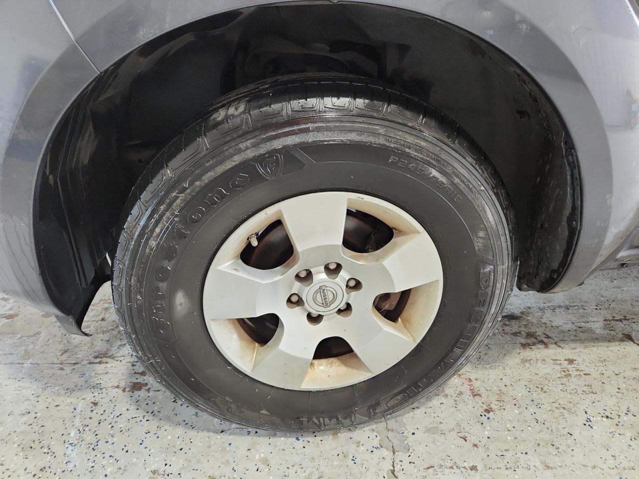 2011 Nissan Pathfinder S Gray vin: 5N1AR1NN0BC622275 Damage: Left Front Wheel, Curb Rash, 2 To 3 Inches