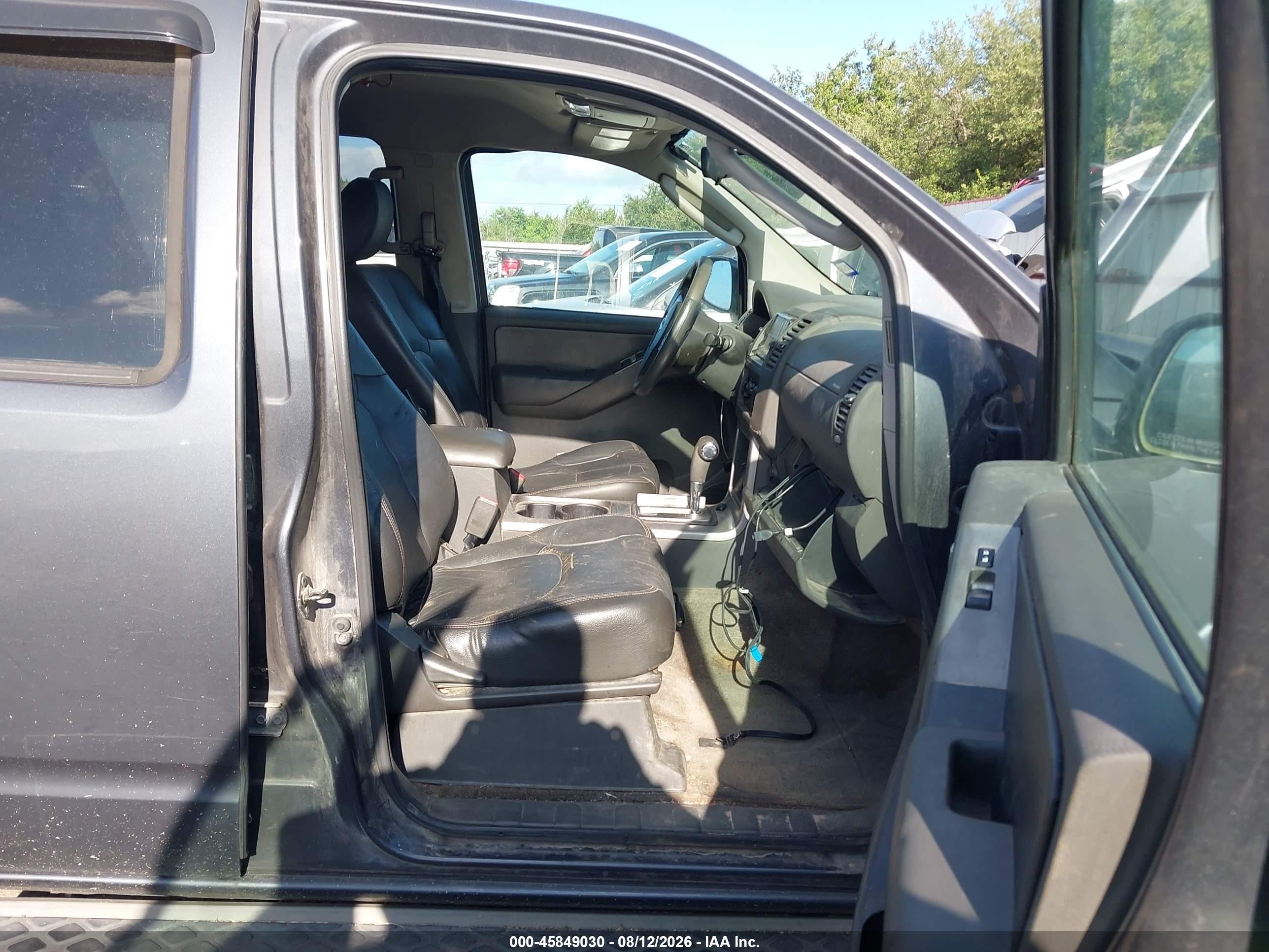 2011 Nissan Pathfinder S Gray vin: 5N1AR1NN0BC623975