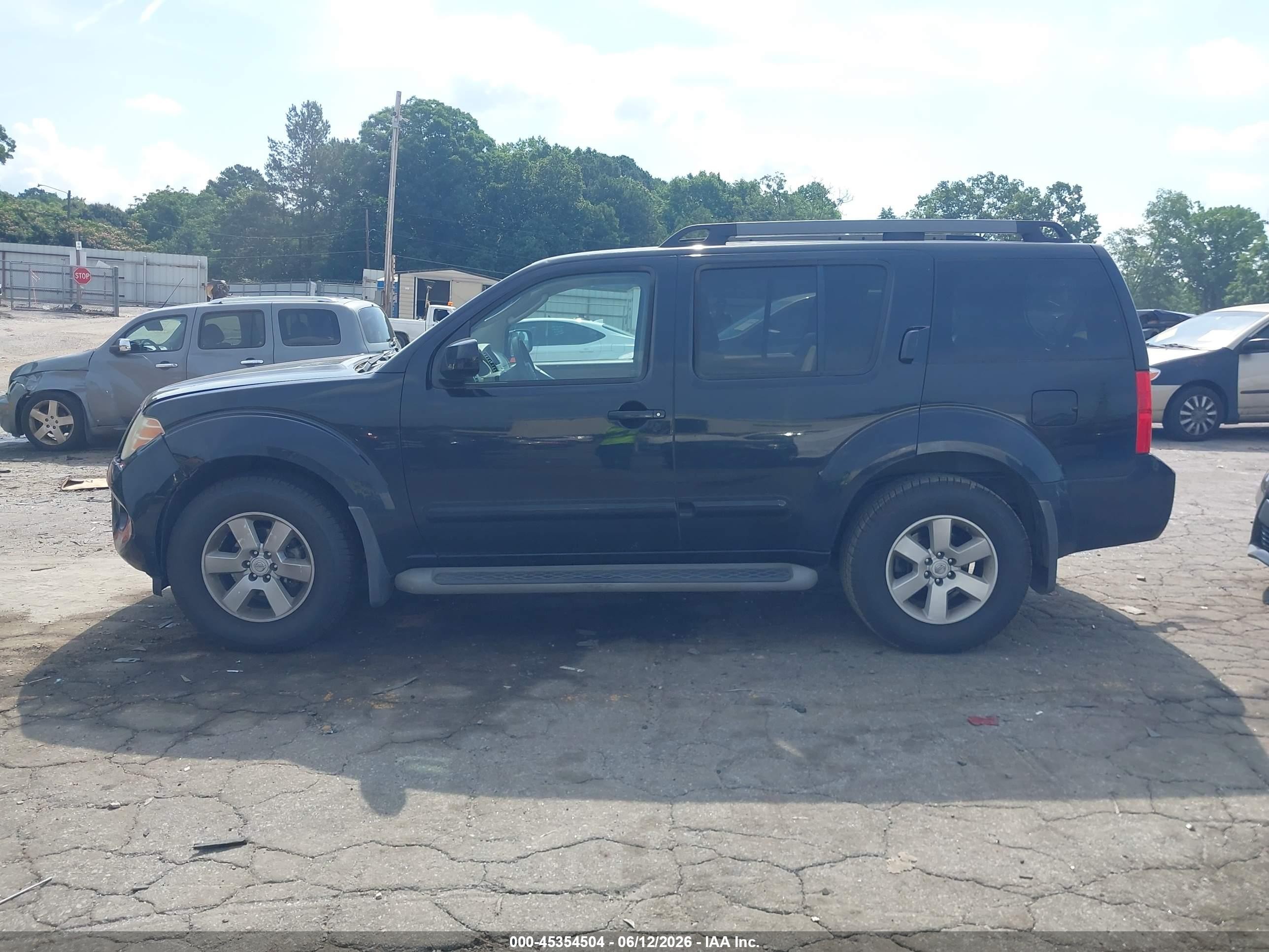 2012 Nissan Pathfinder Sv Black vin: 5N1AR1NN0CC607082