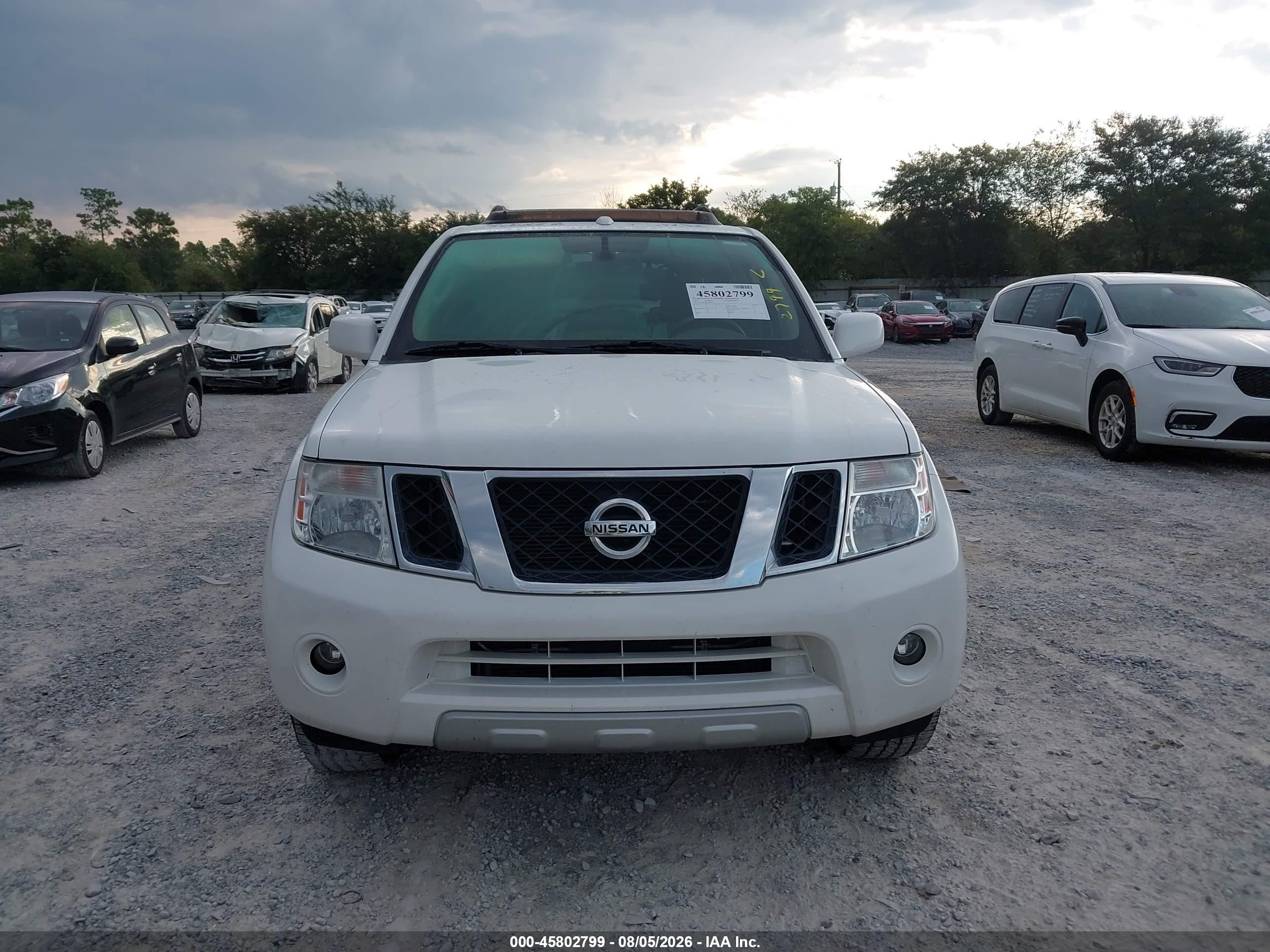 2012 Nissan Pathfinder Le White vin: 5N1AR1NN0CC631916