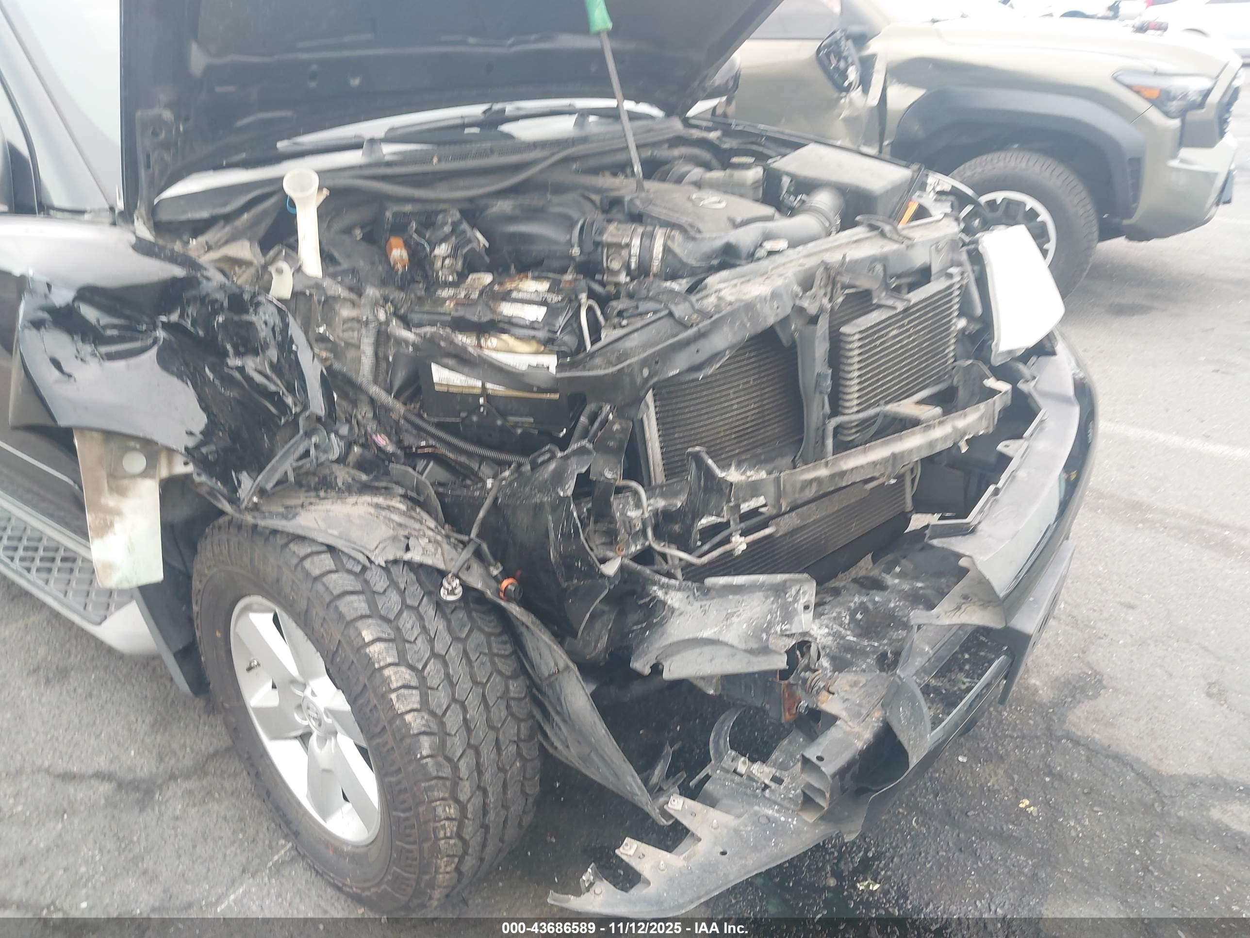 2012 Nissan Pathfinder Sv Black vin: 5N1AR1NN0CC633665