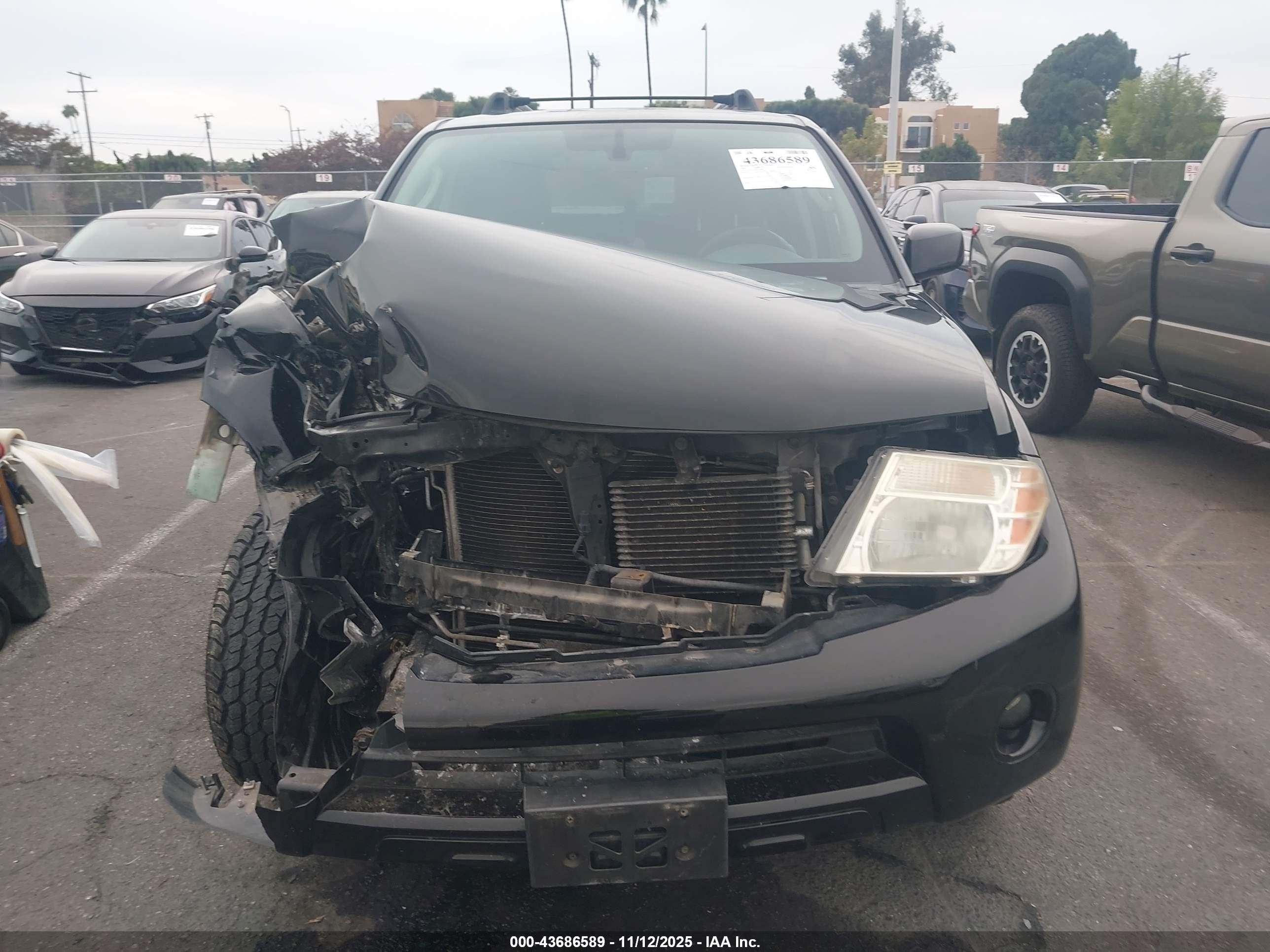 2012 Nissan Pathfinder Sv Black vin: 5N1AR1NN0CC633665