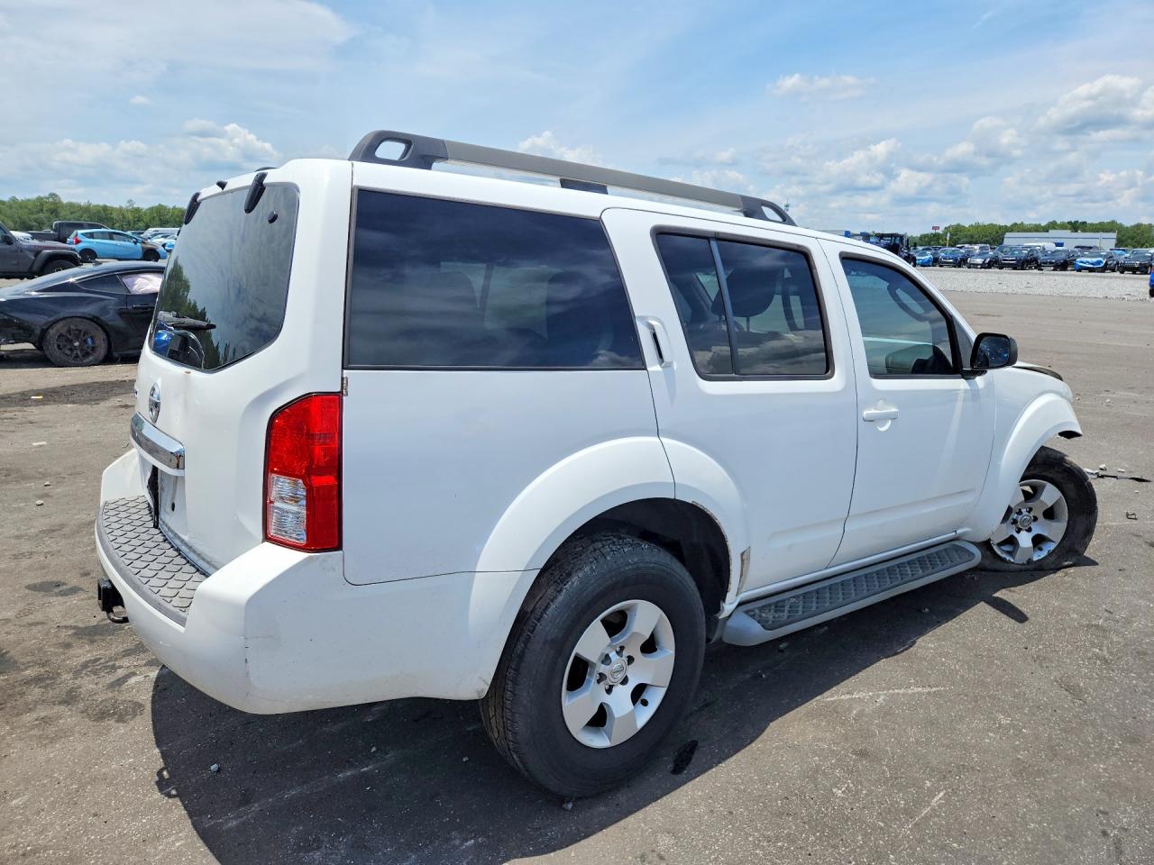 2012 Nissan Pathfinder S White vin: 5N1AR1NN1CC632623