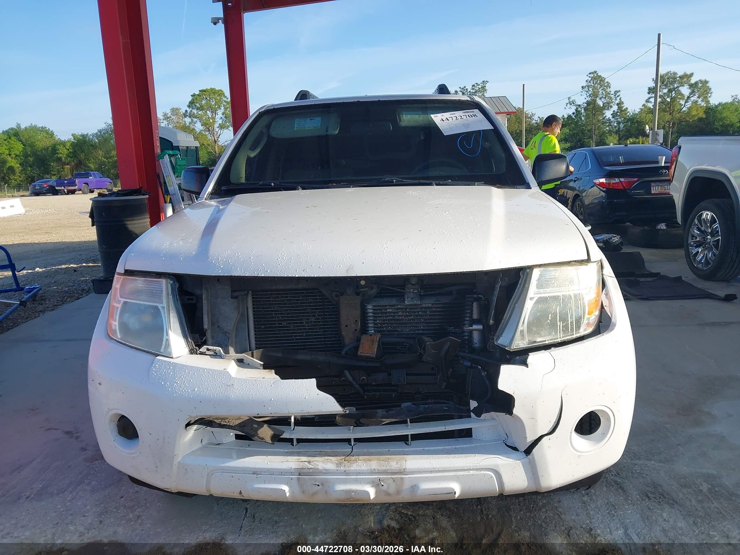 2012 Nissan Pathfinder S White vin: 5N1AR1NN1CC635165