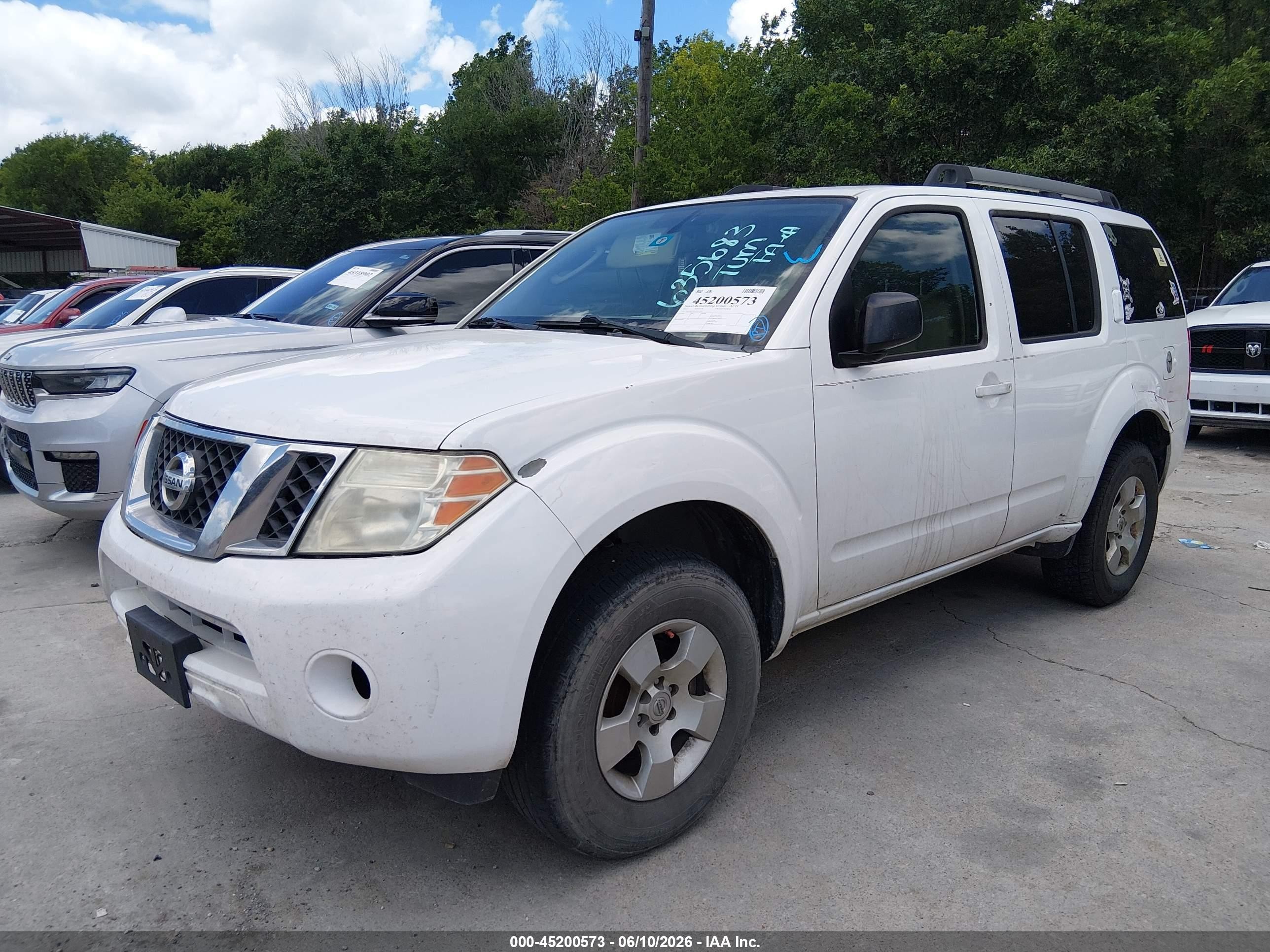 2012 Nissan Pathfinder S Белый vin: 5N1AR1NN1CC635683