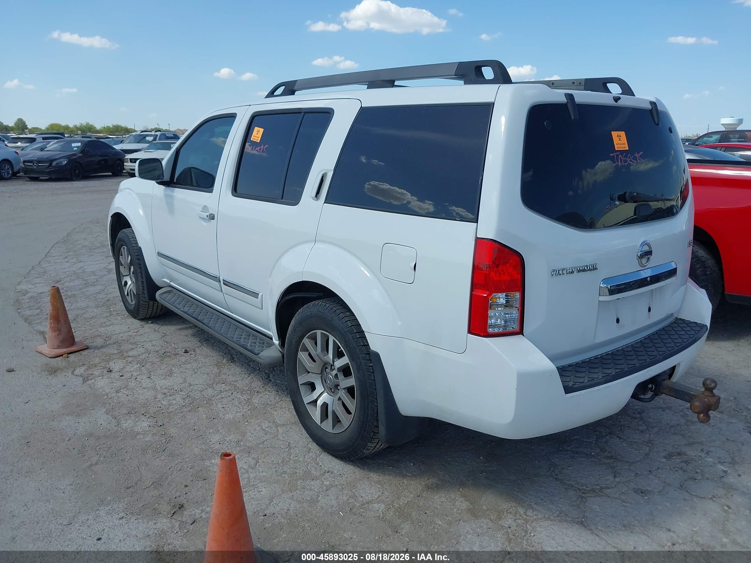 2012 Nissan Pathfinder Le White vin: 5N1AR1NN2CC626782