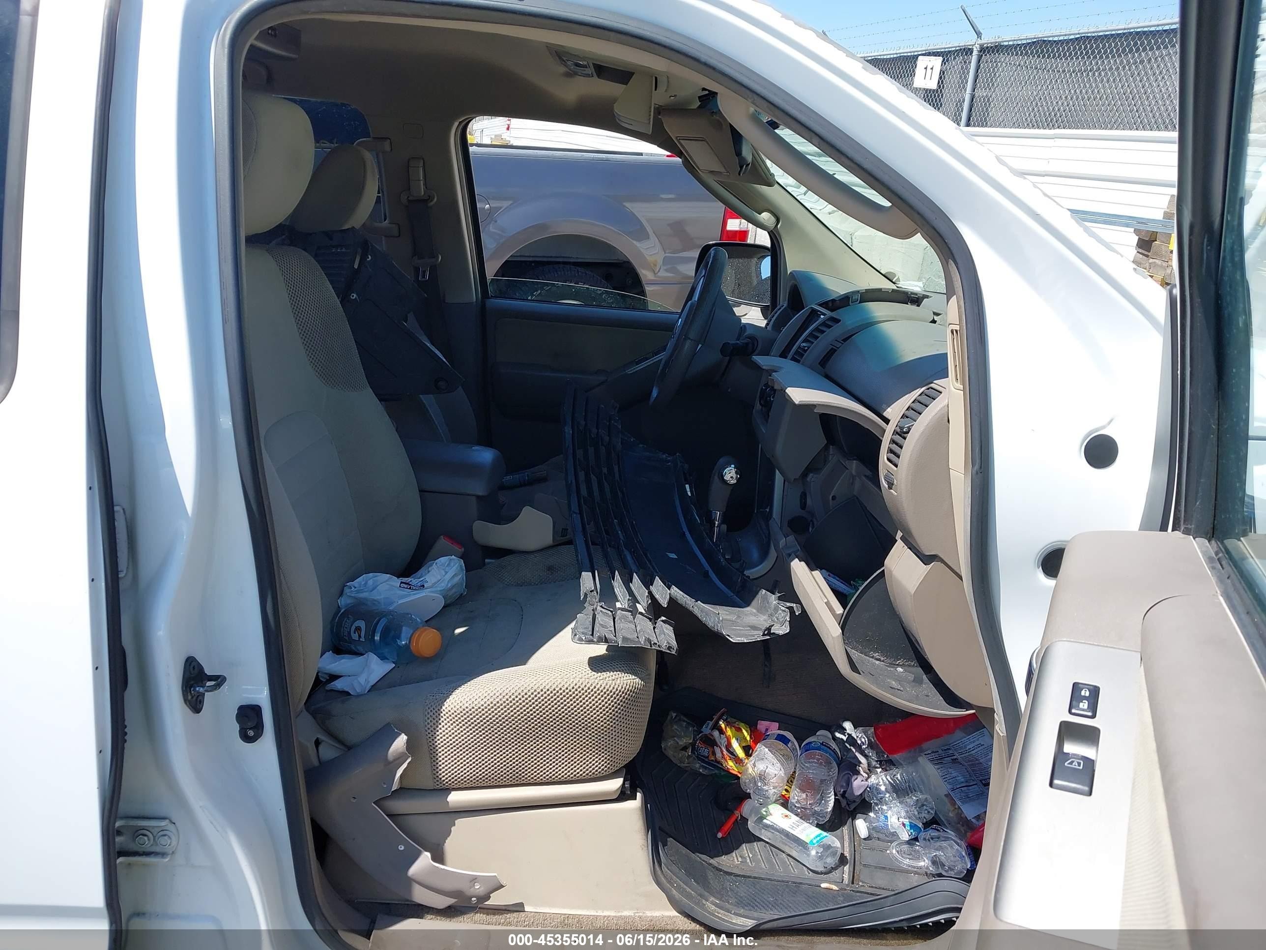 2010 Nissan Pathfinder S Fe+ White vin: 5N1AR1NN3AC601547