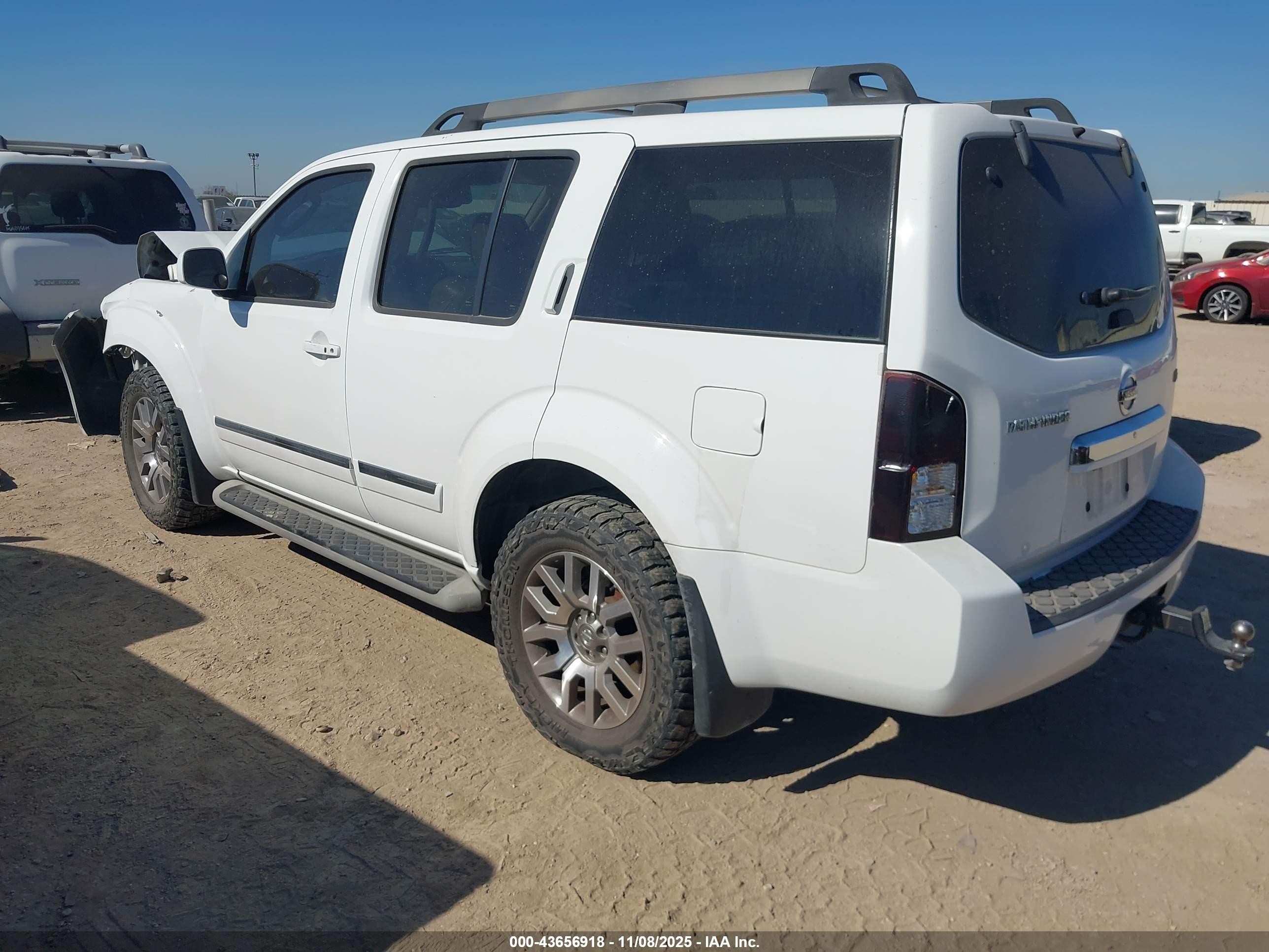 2011 Nissan Pathfinder Le White vin: 5N1AR1NN3BC614865