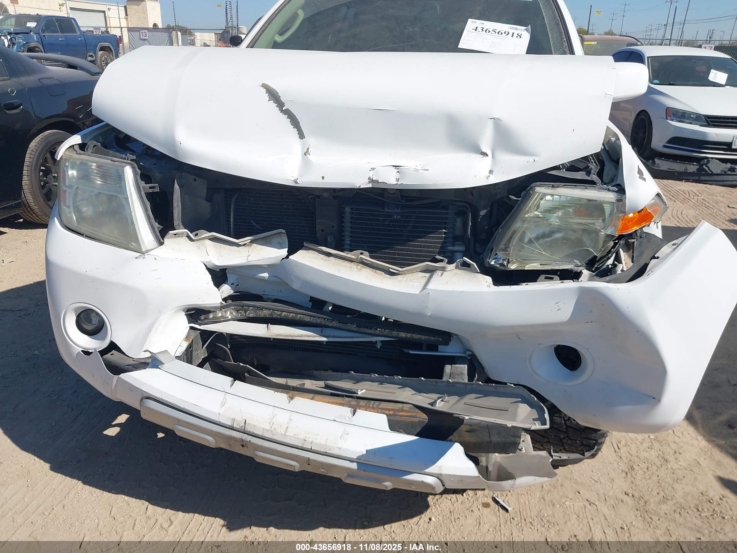 2011 Nissan Pathfinder Le White vin: 5N1AR1NN3BC614865