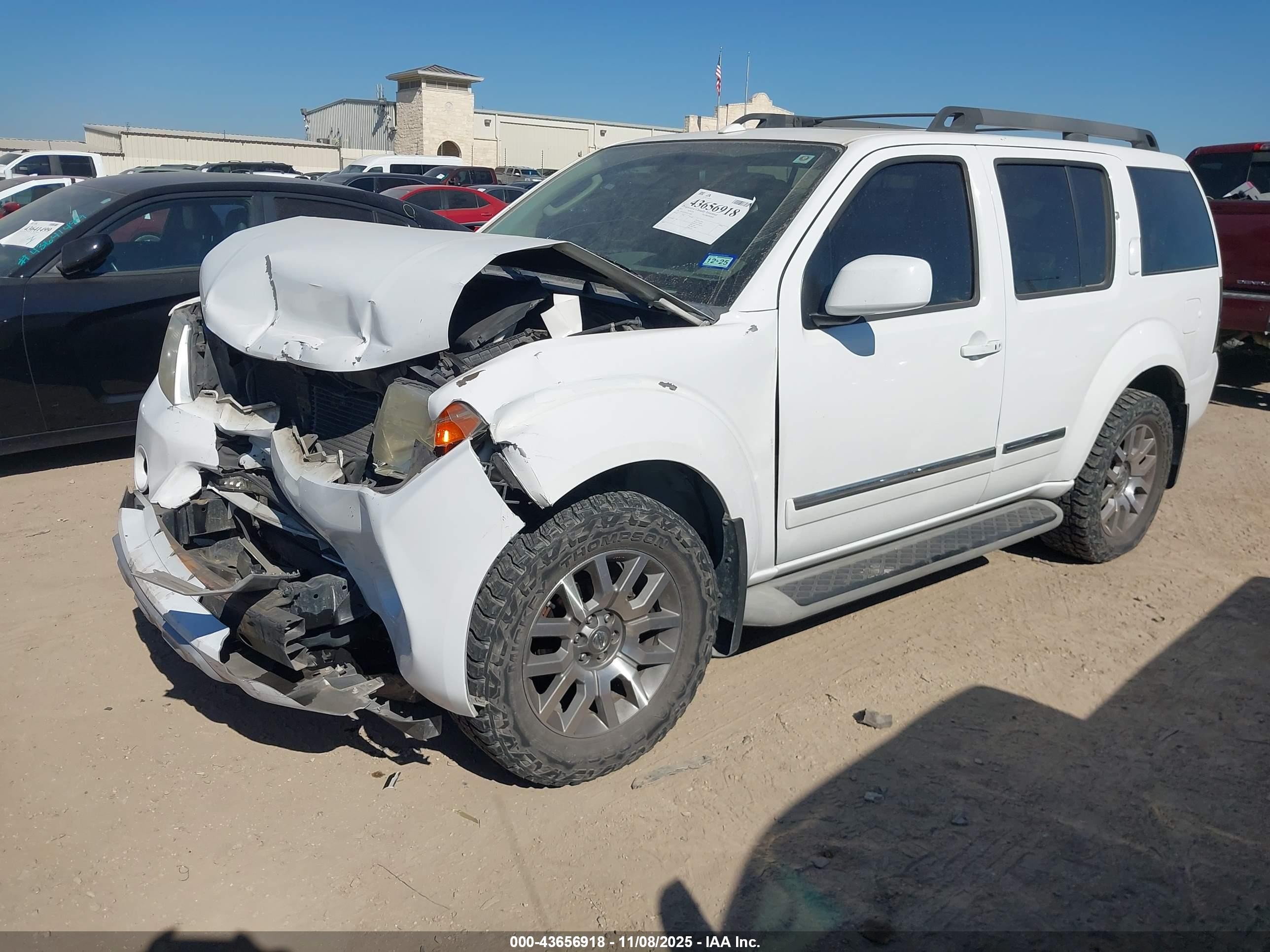 2011 Nissan Pathfinder Le White vin: 5N1AR1NN3BC614865
