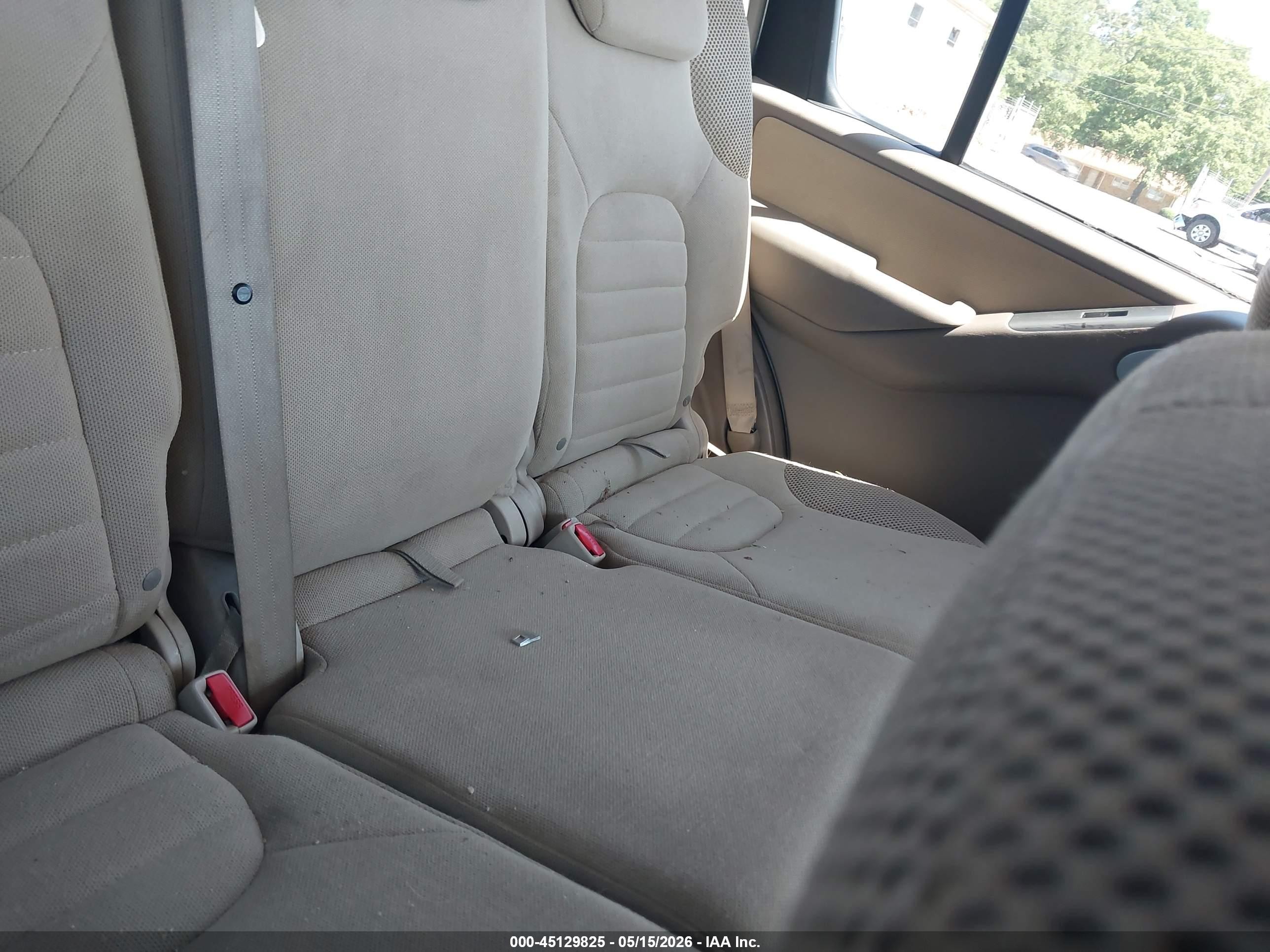 2011 Nissan Pathfinder S White vin: 5N1AR1NN3BC624960