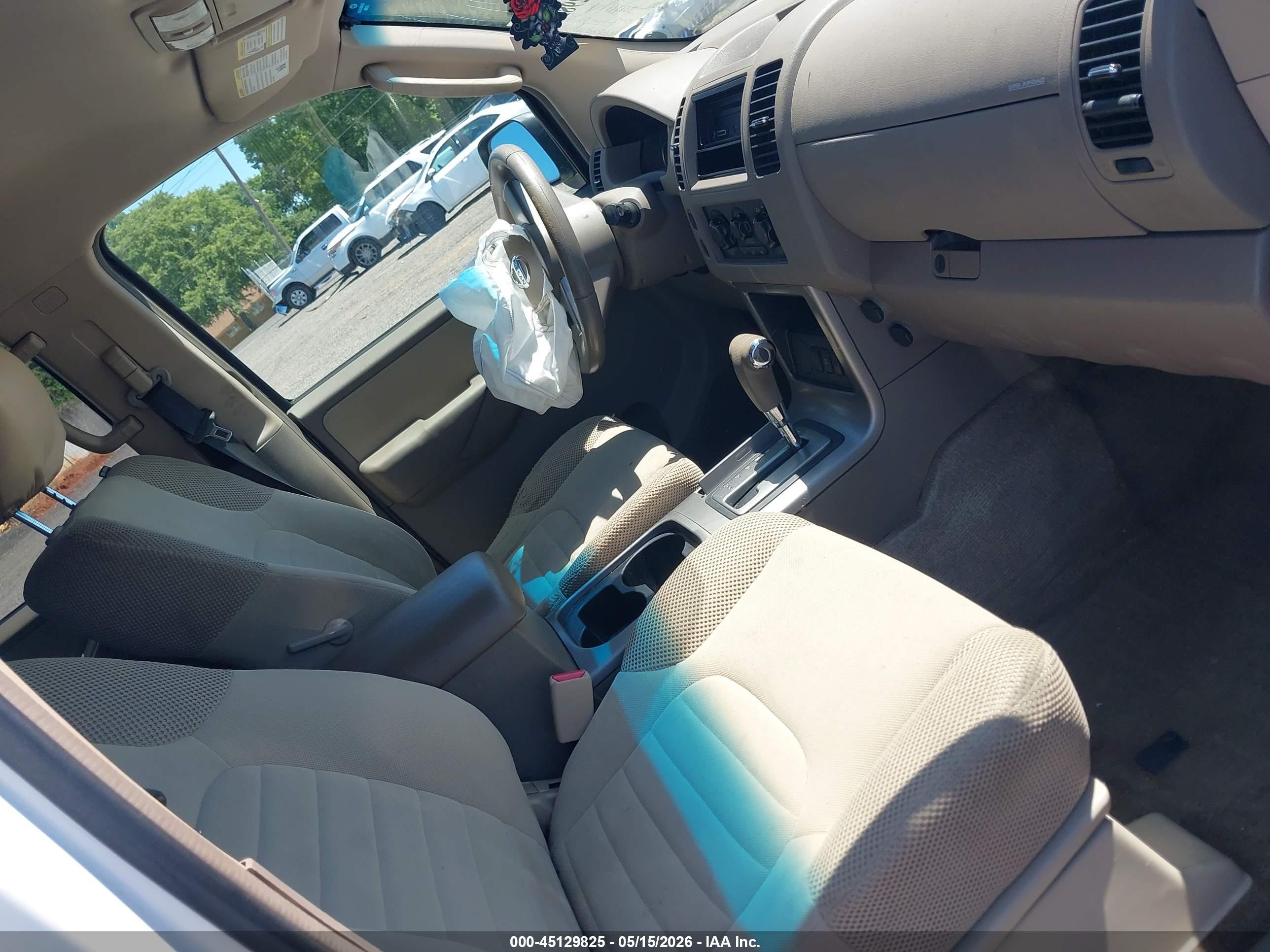 2011 Nissan Pathfinder S White vin: 5N1AR1NN3BC624960