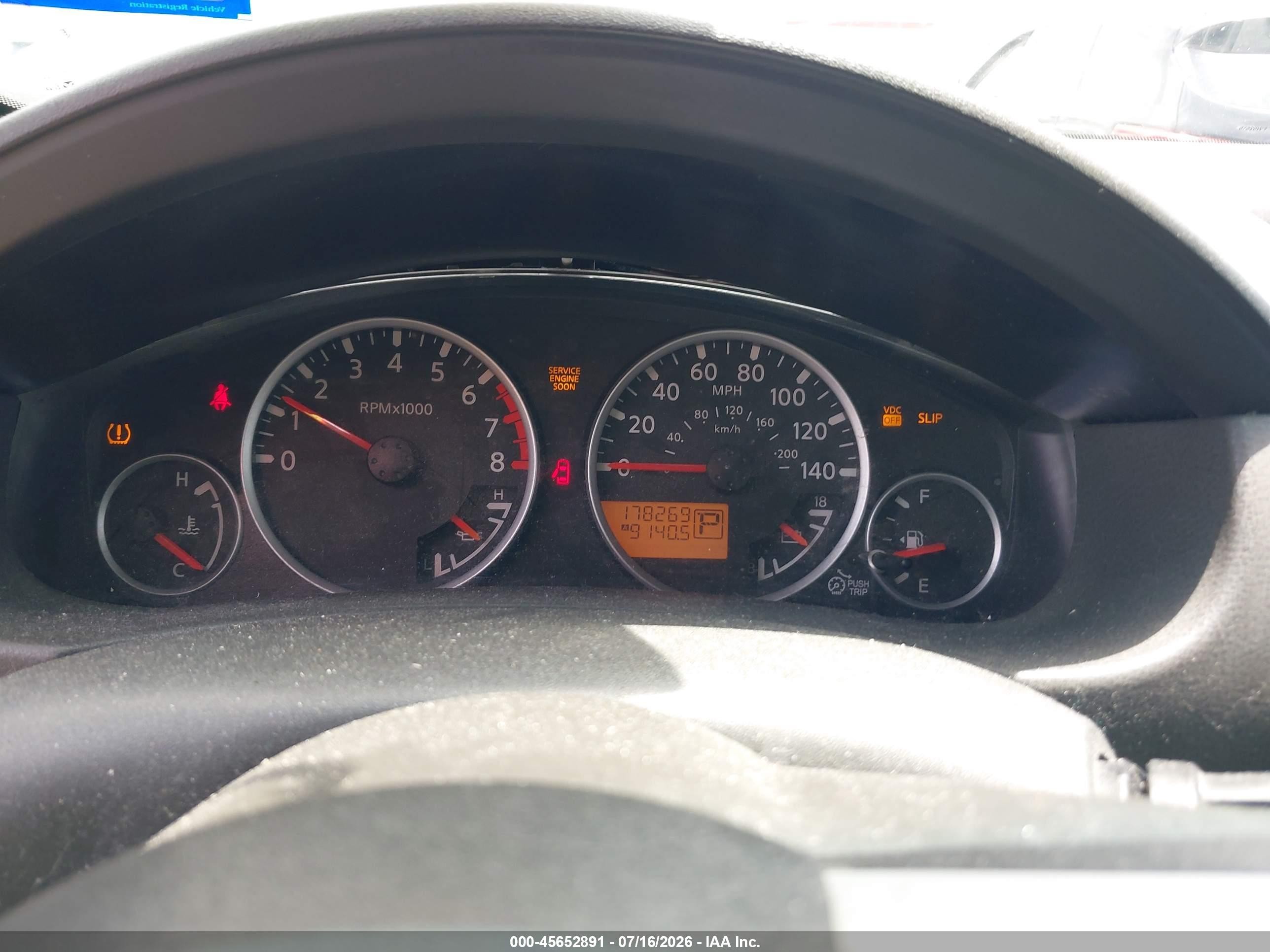 2011 Nissan Pathfinder Sv Gray vin: 5N1AR1NN3BC635568