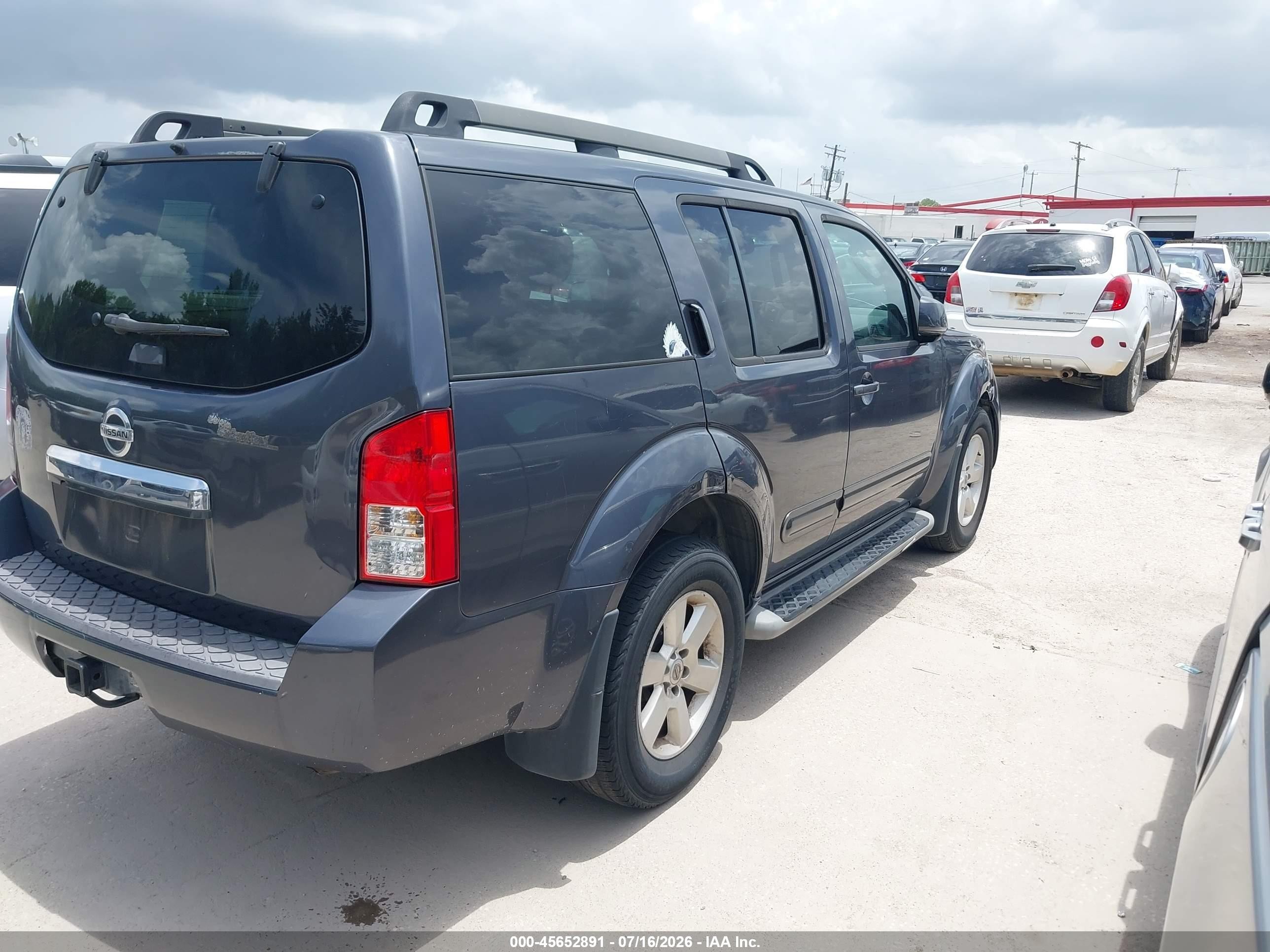 2011 Nissan Pathfinder Sv Gray vin: 5N1AR1NN3BC635568