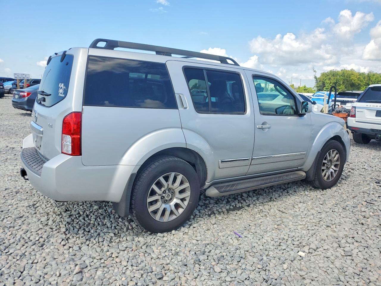 2012 Nissan Pathfinder S Silver vin: 5N1AR1NN3CC610249