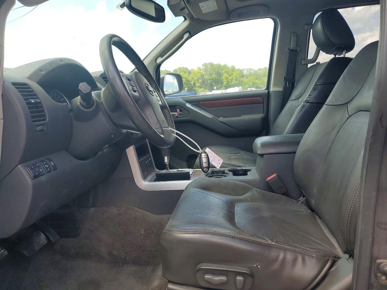 2012 Nissan Pathfinder S Charcoal vin: 5N1AR1NN3CC630663