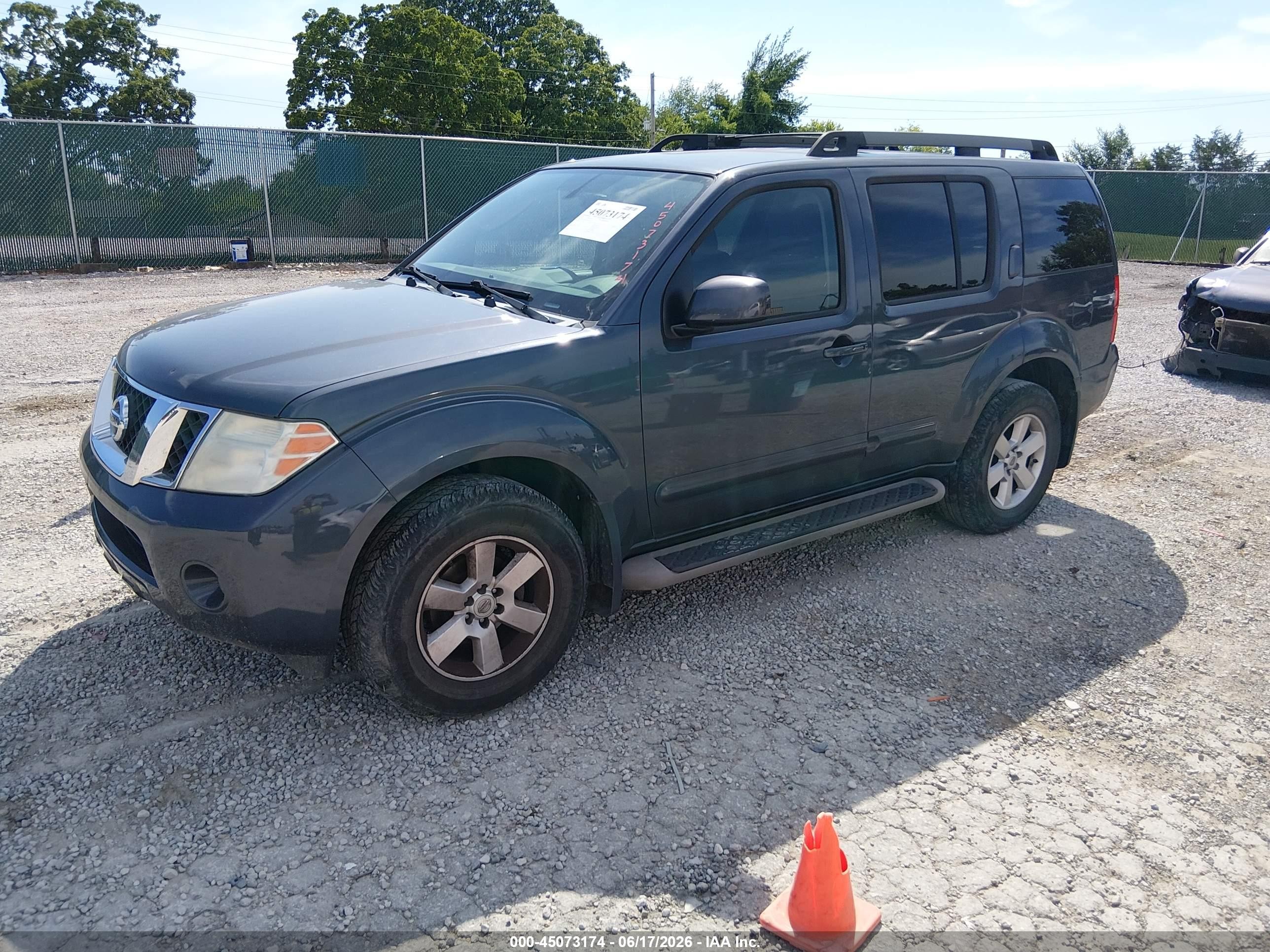 2012 Nissan Pathfinder Sv Gray vin: 5N1AR1NN3CC632039