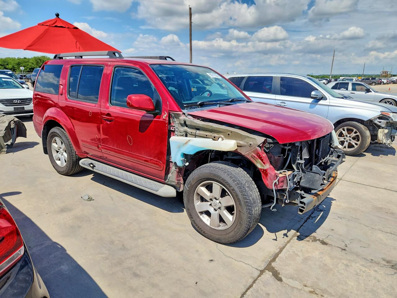 2011 Nissan Pathfinder S Red vin: 5N1AR1NN4BC623610
