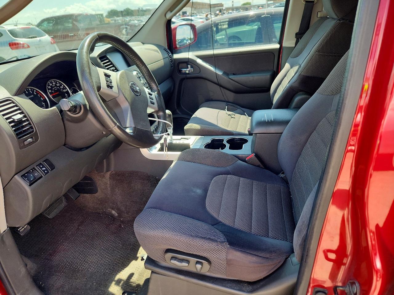 2011 Nissan Pathfinder S Red vin: 5N1AR1NN4BC623610