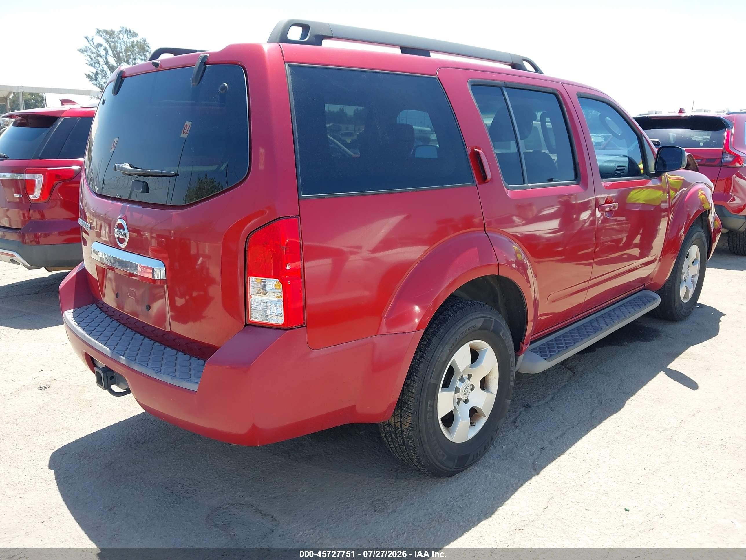 2011 Nissan Pathfinder S Красный vin: 5N1AR1NN4BC623798