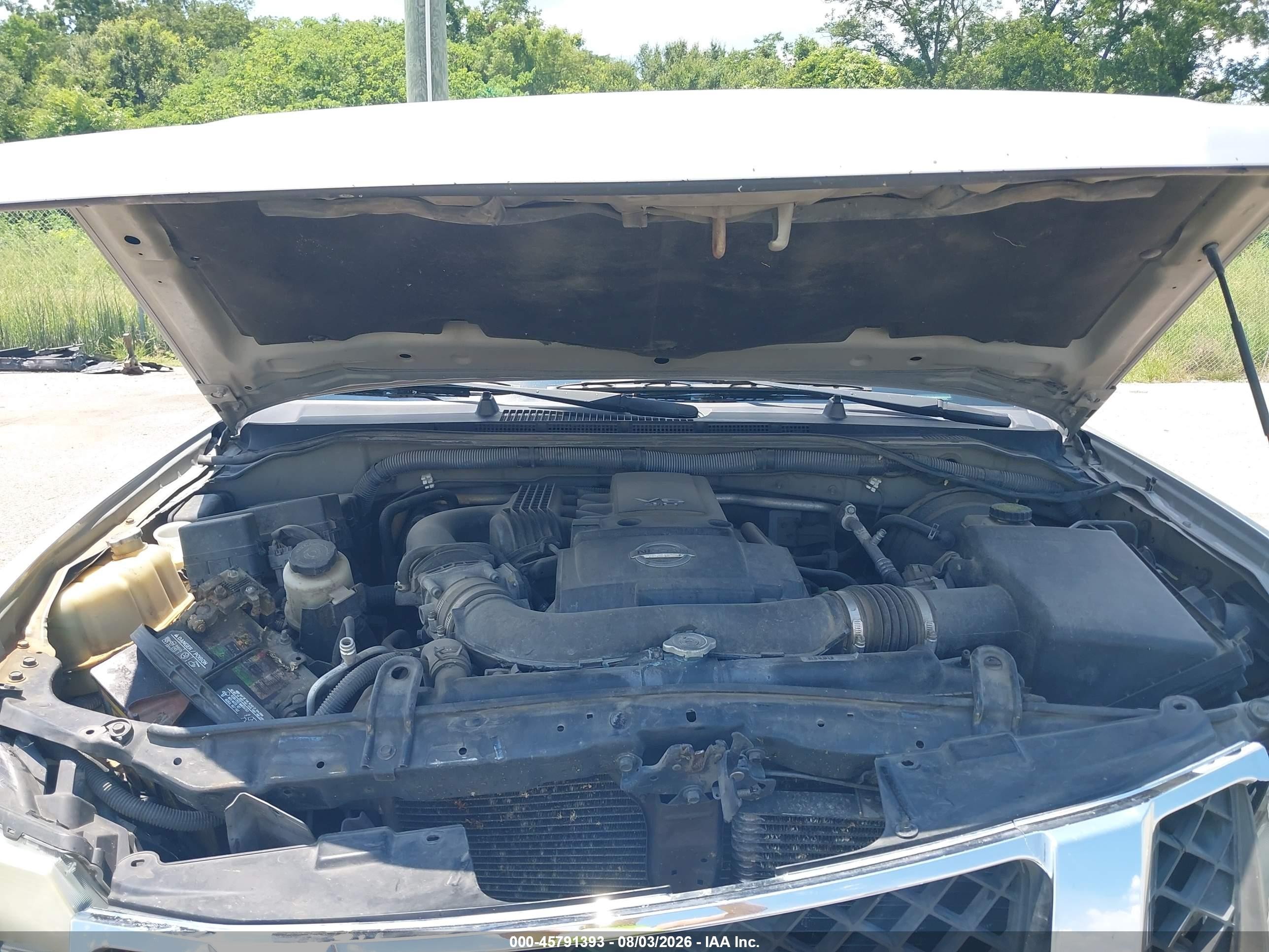 2012 Nissan Pathfinder S Silver vin: 5N1AR1NN4CC628095