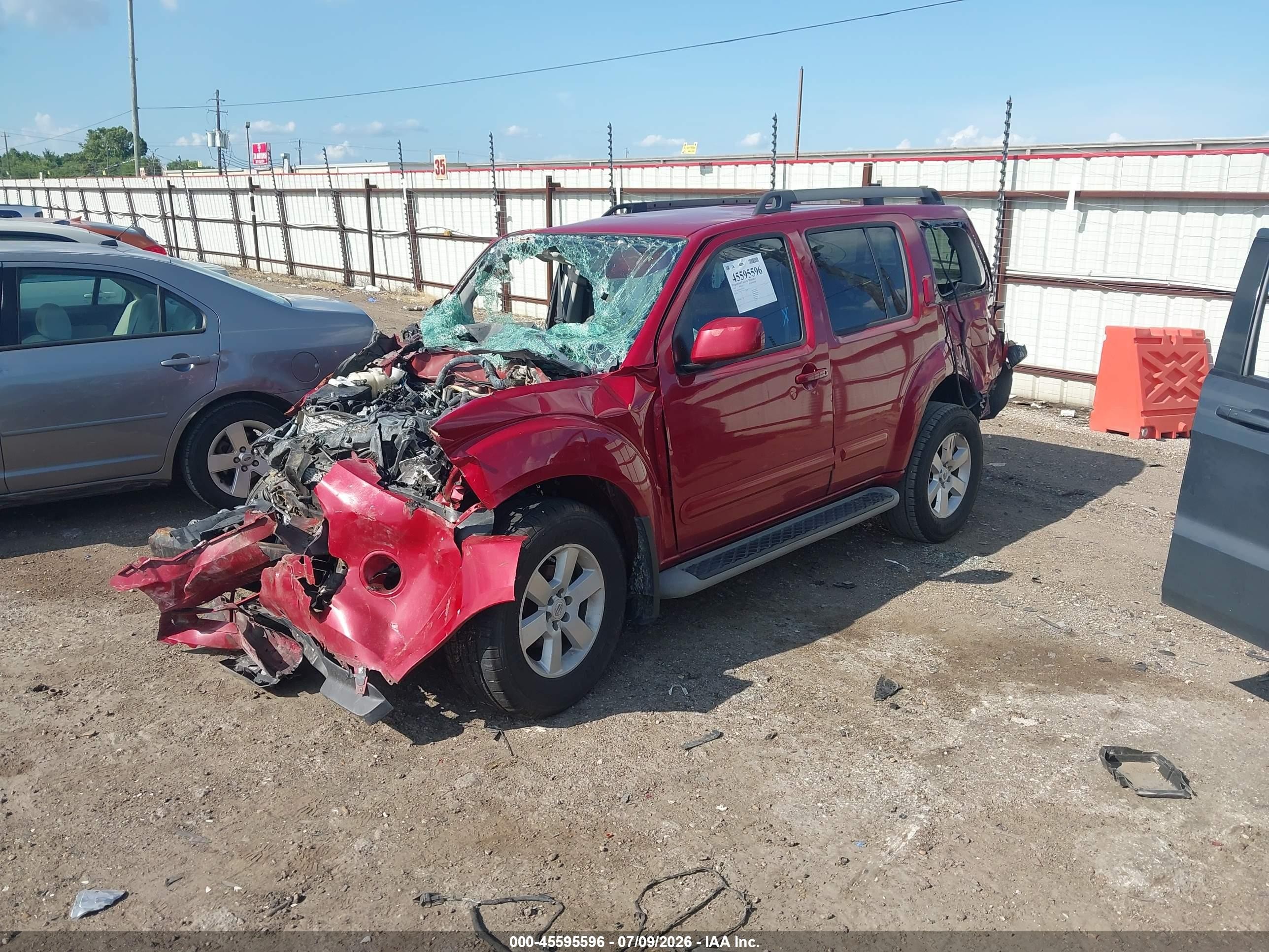 2010 Nissan Pathfinder Se Red vin: 5N1AR1NN5AC618141