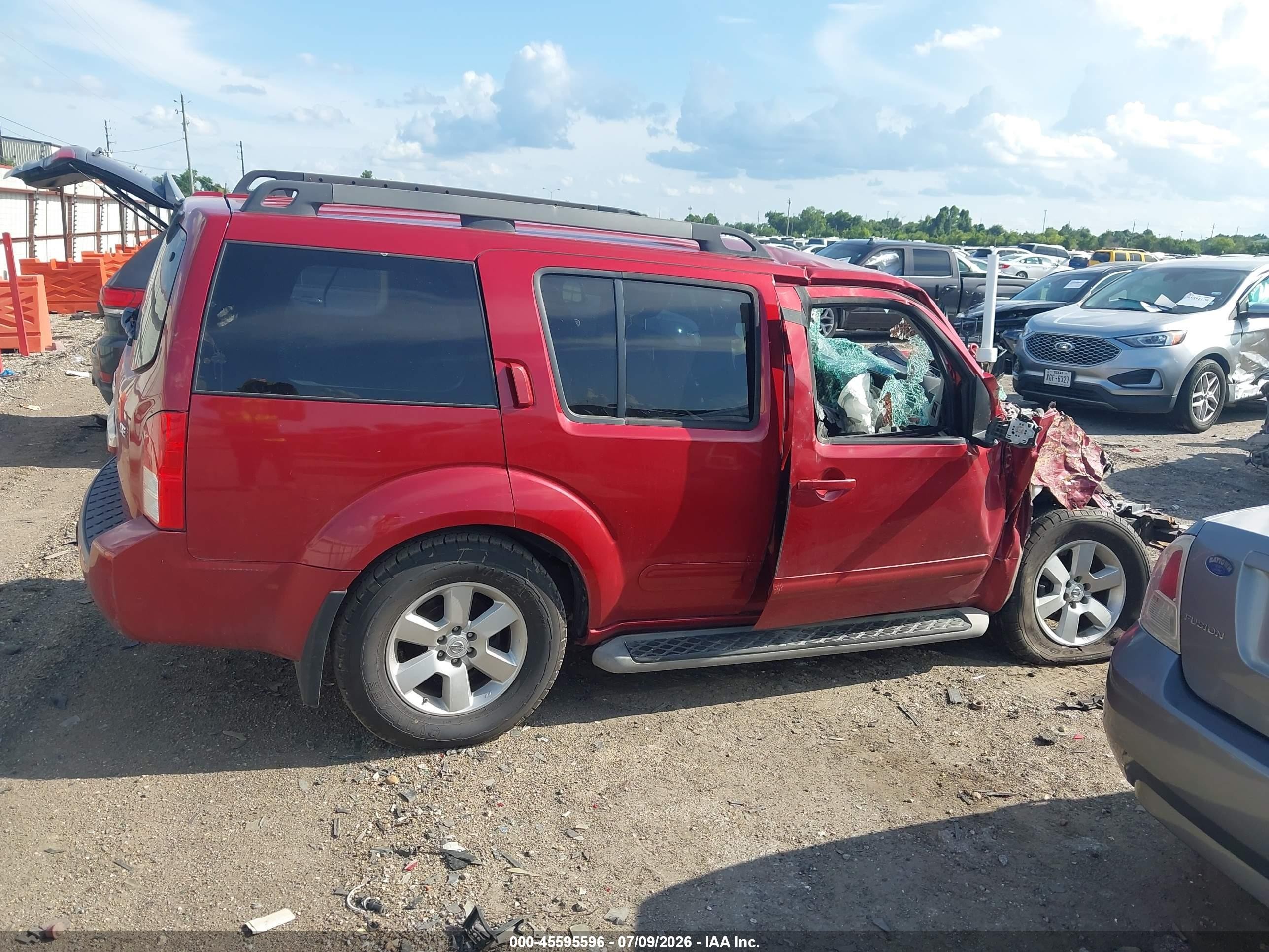 2010 Nissan Pathfinder Se Red vin: 5N1AR1NN5AC618141