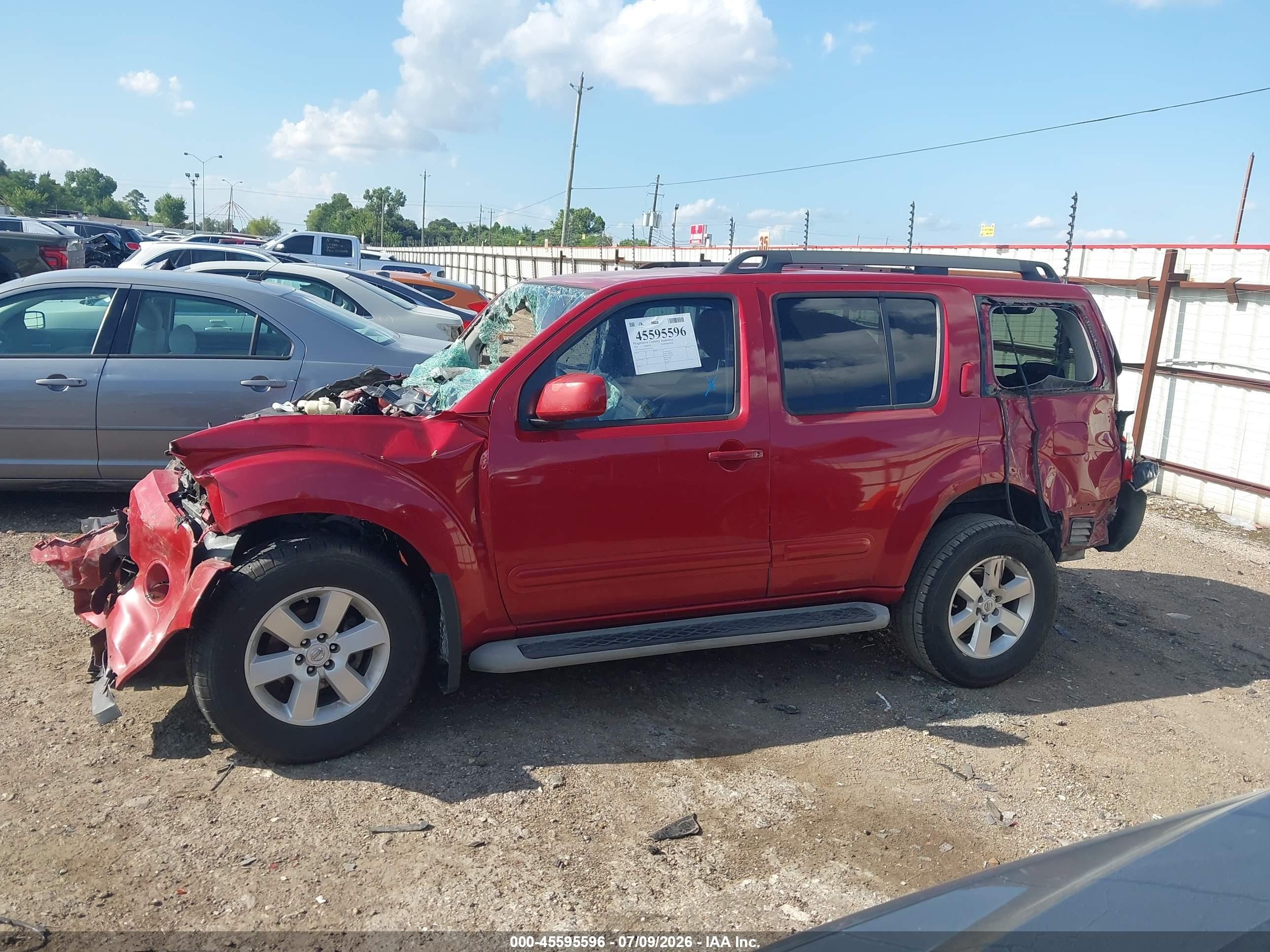 2010 Nissan Pathfinder Se Red vin: 5N1AR1NN5AC618141