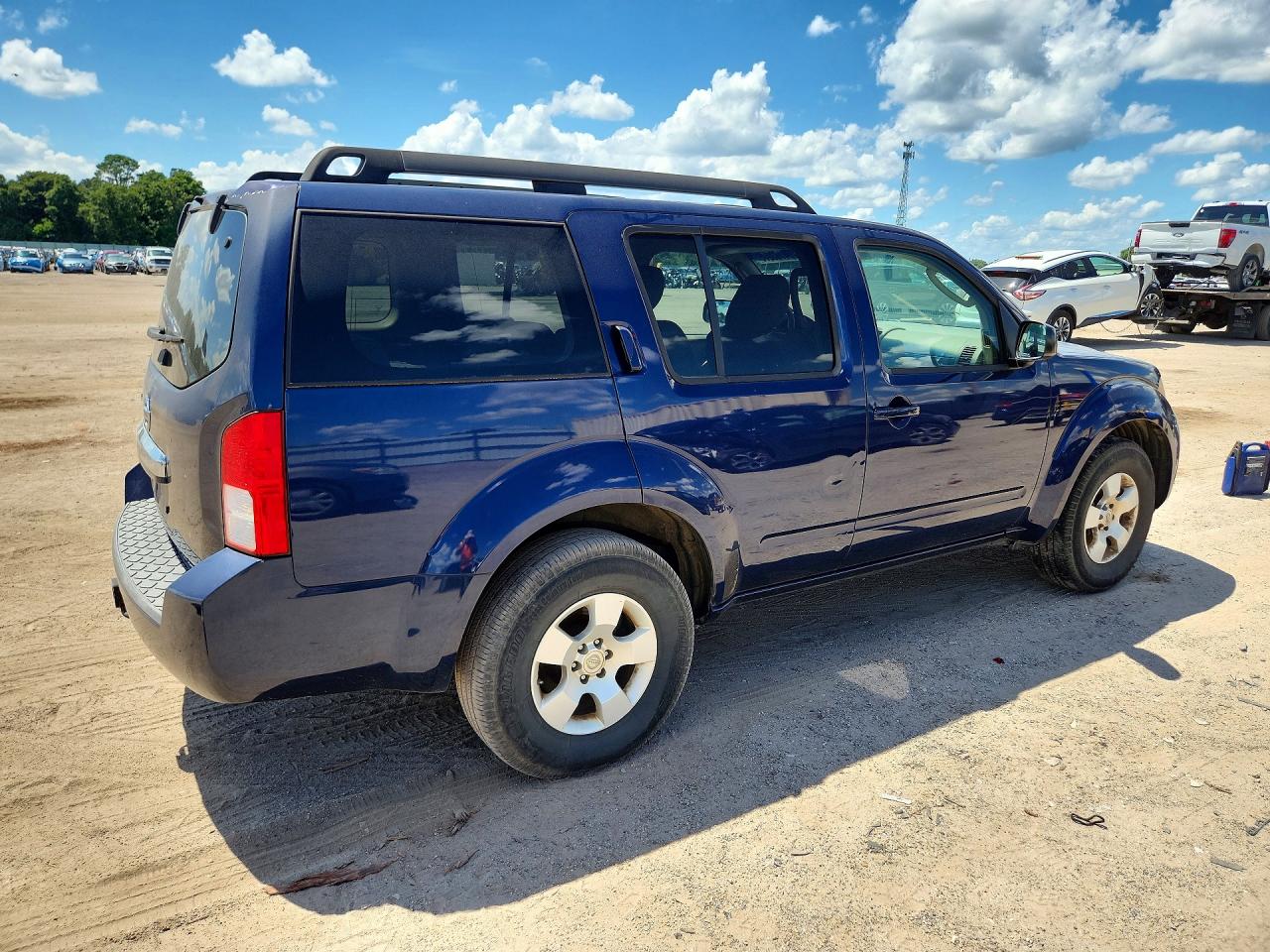 2010 Nissan Pathfinder S Fe+ Blue vin: 5N1AR1NN5AC629382