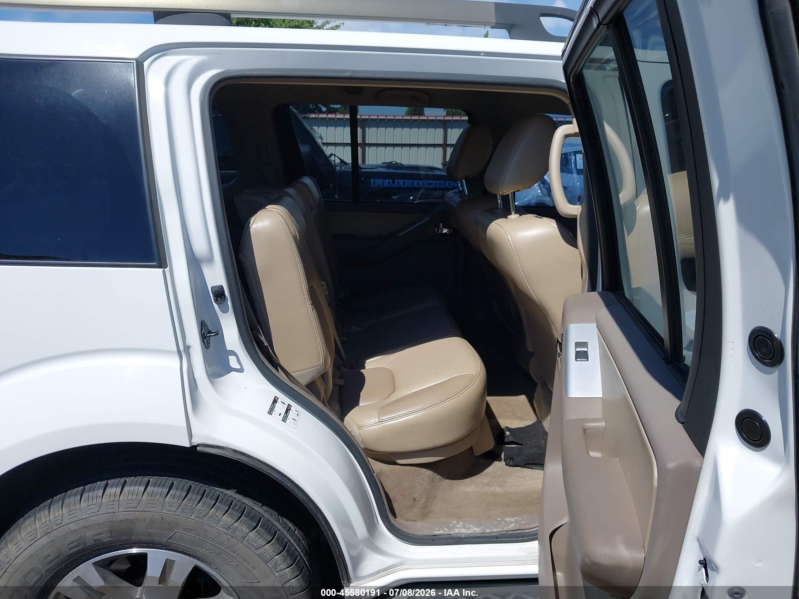 2011 Nissan Pathfinder Silver White vin: 5N1AR1NN5BC628668