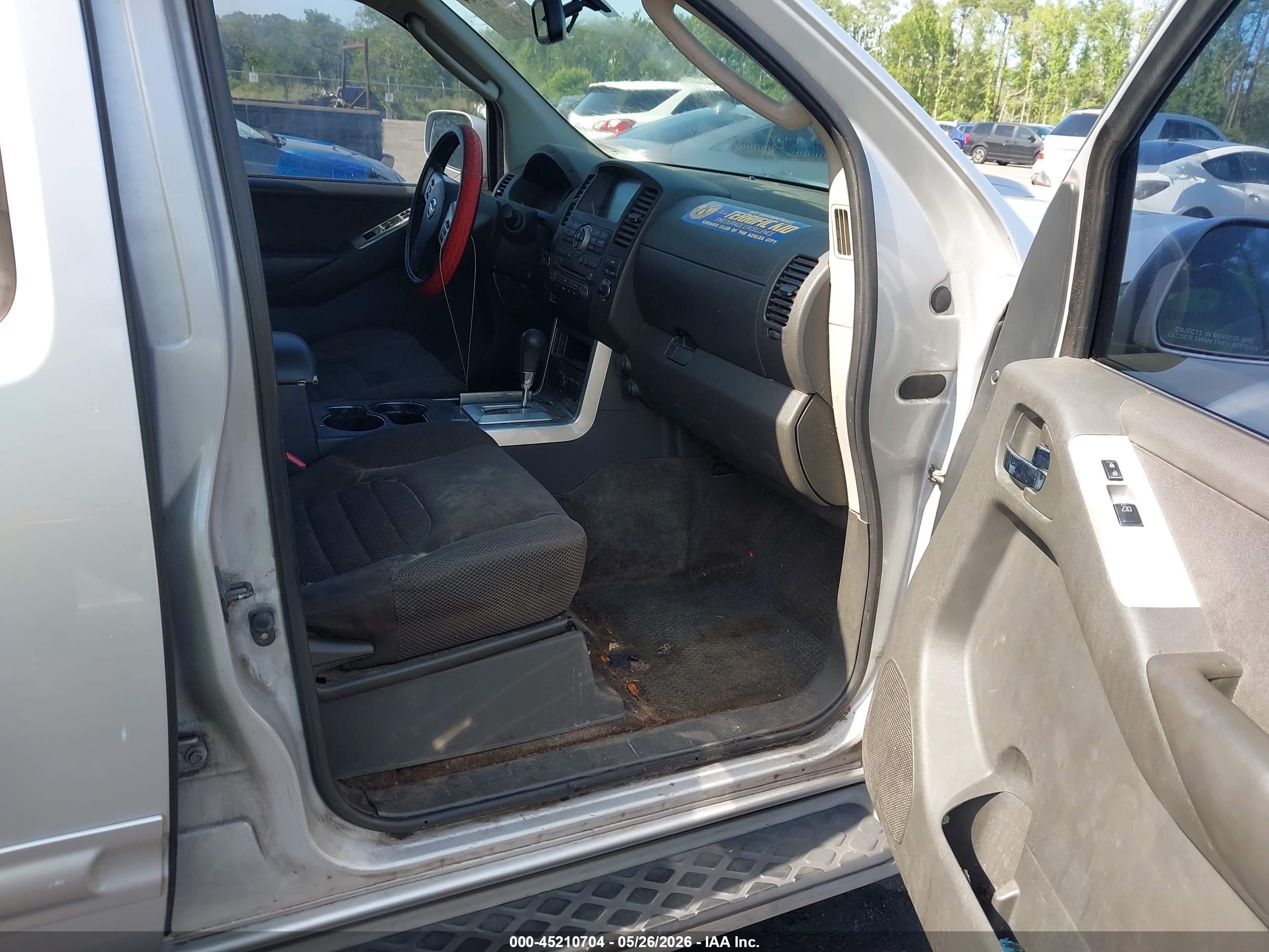 2012 Nissan Pathfinder Sv Silver vin: 5N1AR1NN5CC600967