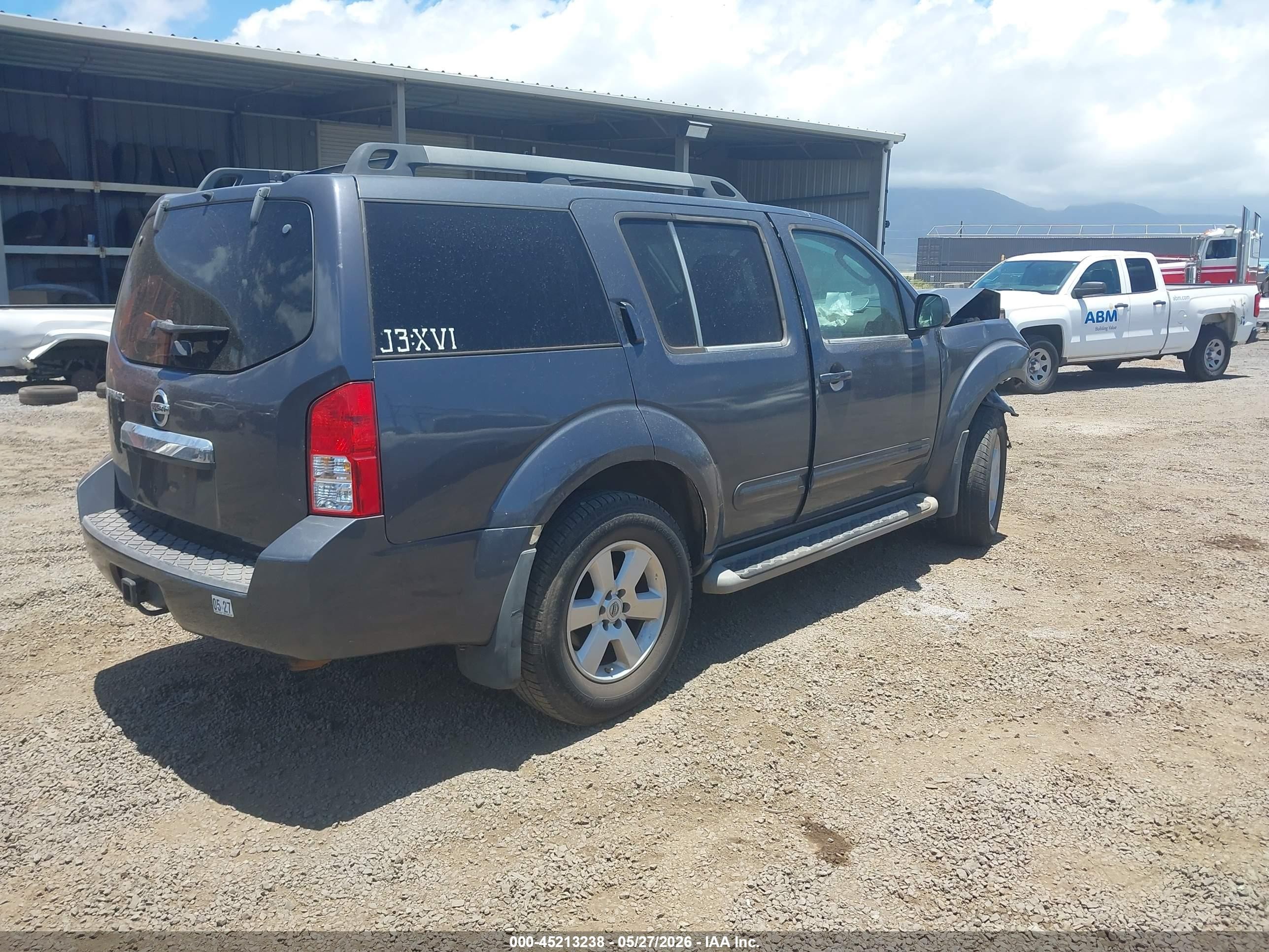 2012 Nissan Pathfinder Sv Gray vin: 5N1AR1NN5CC609166