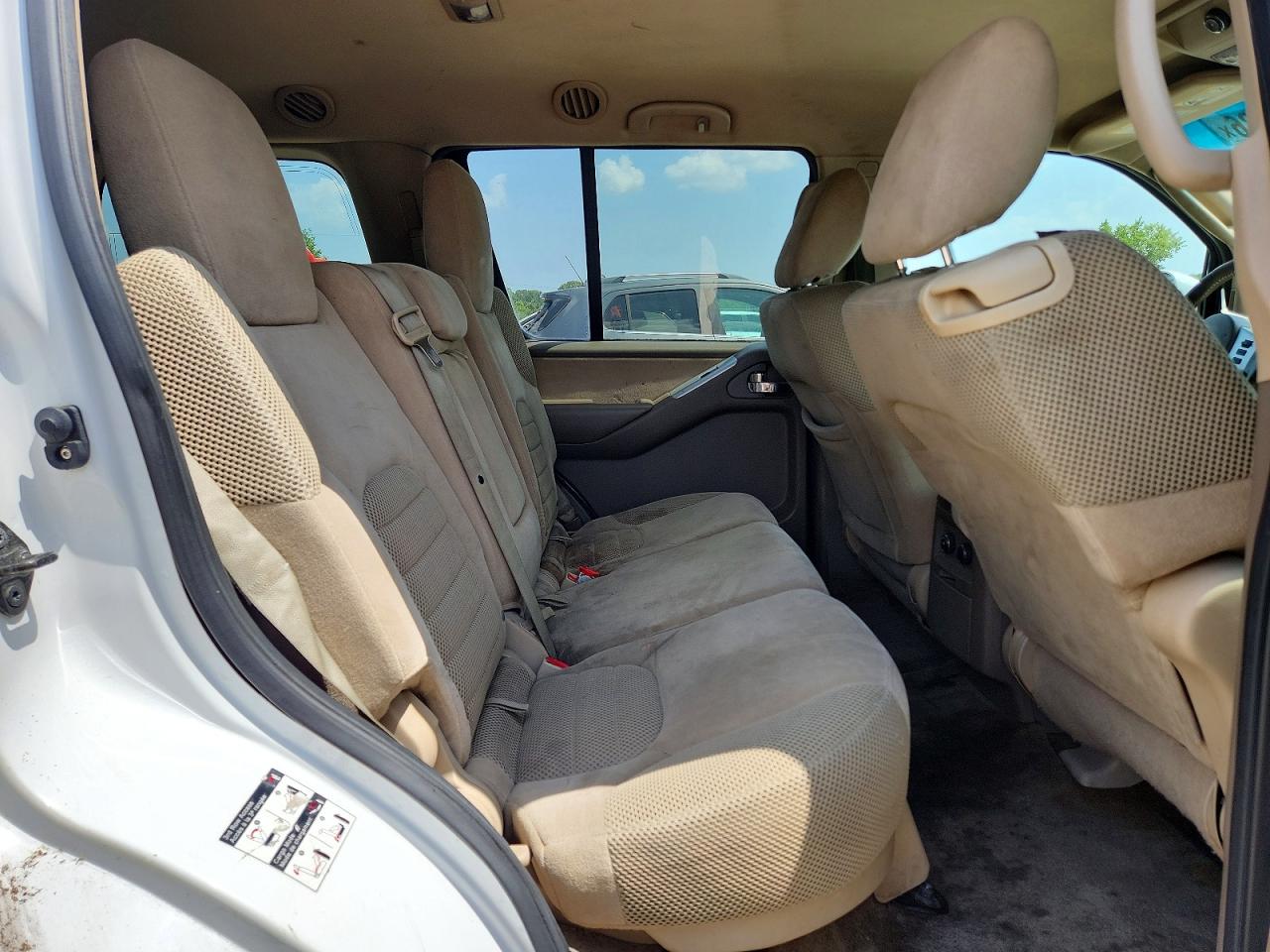 2012 Nissan Pathfinder S White vin: 5N1AR1NN5CC617395