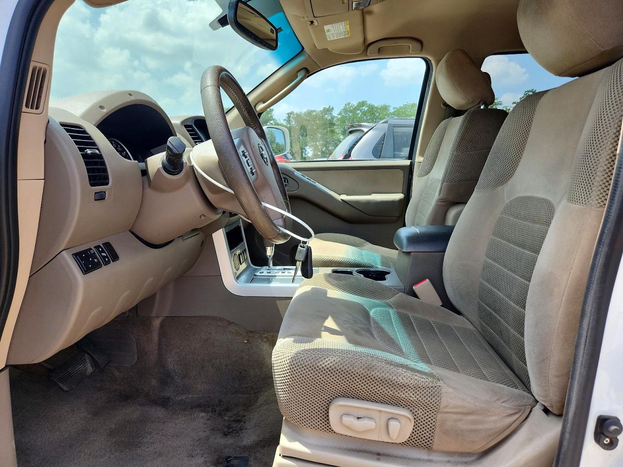 2012 Nissan Pathfinder S White vin: 5N1AR1NN5CC617395