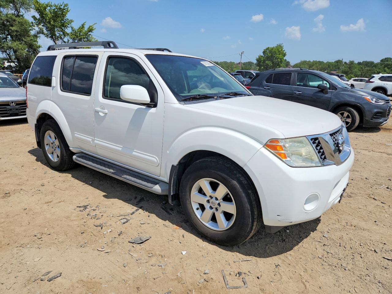 2012 Nissan Pathfinder S White vin: 5N1AR1NN5CC617395