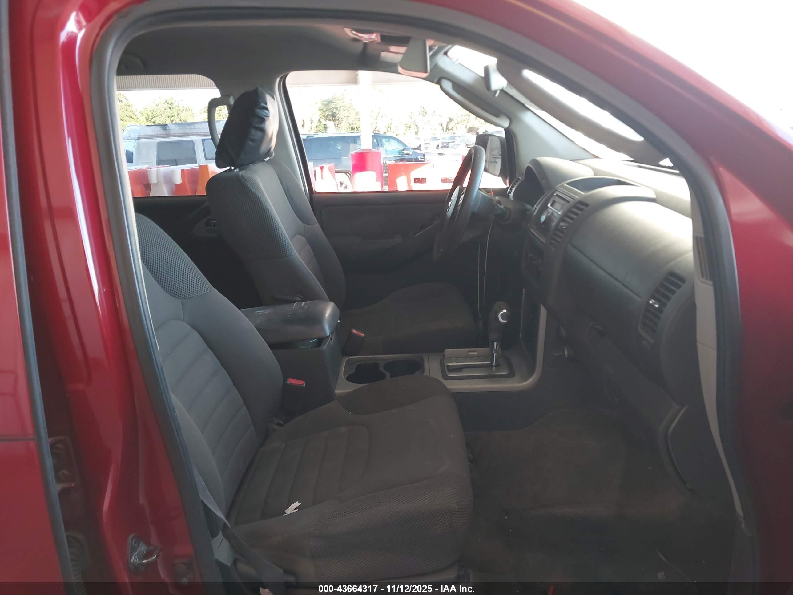 2012 Nissan Pathfinder S Red vin: 5N1AR1NN5CC625965