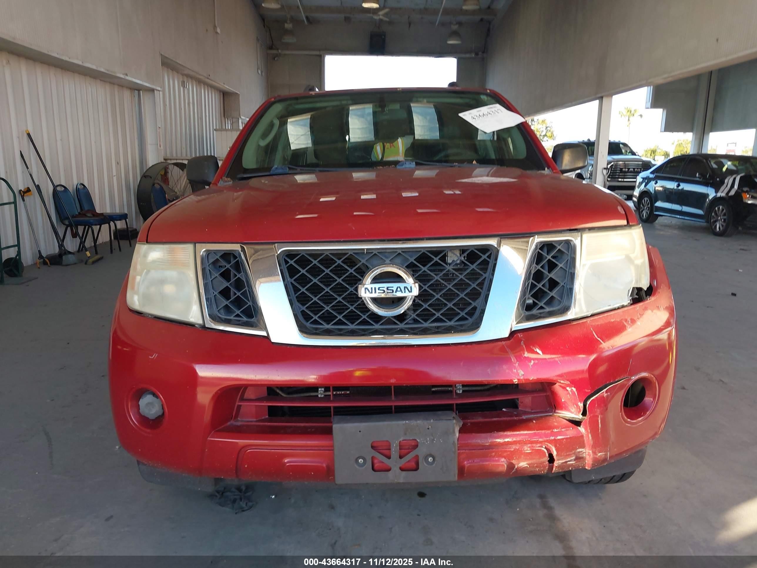 2012 Nissan Pathfinder S Red vin: 5N1AR1NN5CC625965