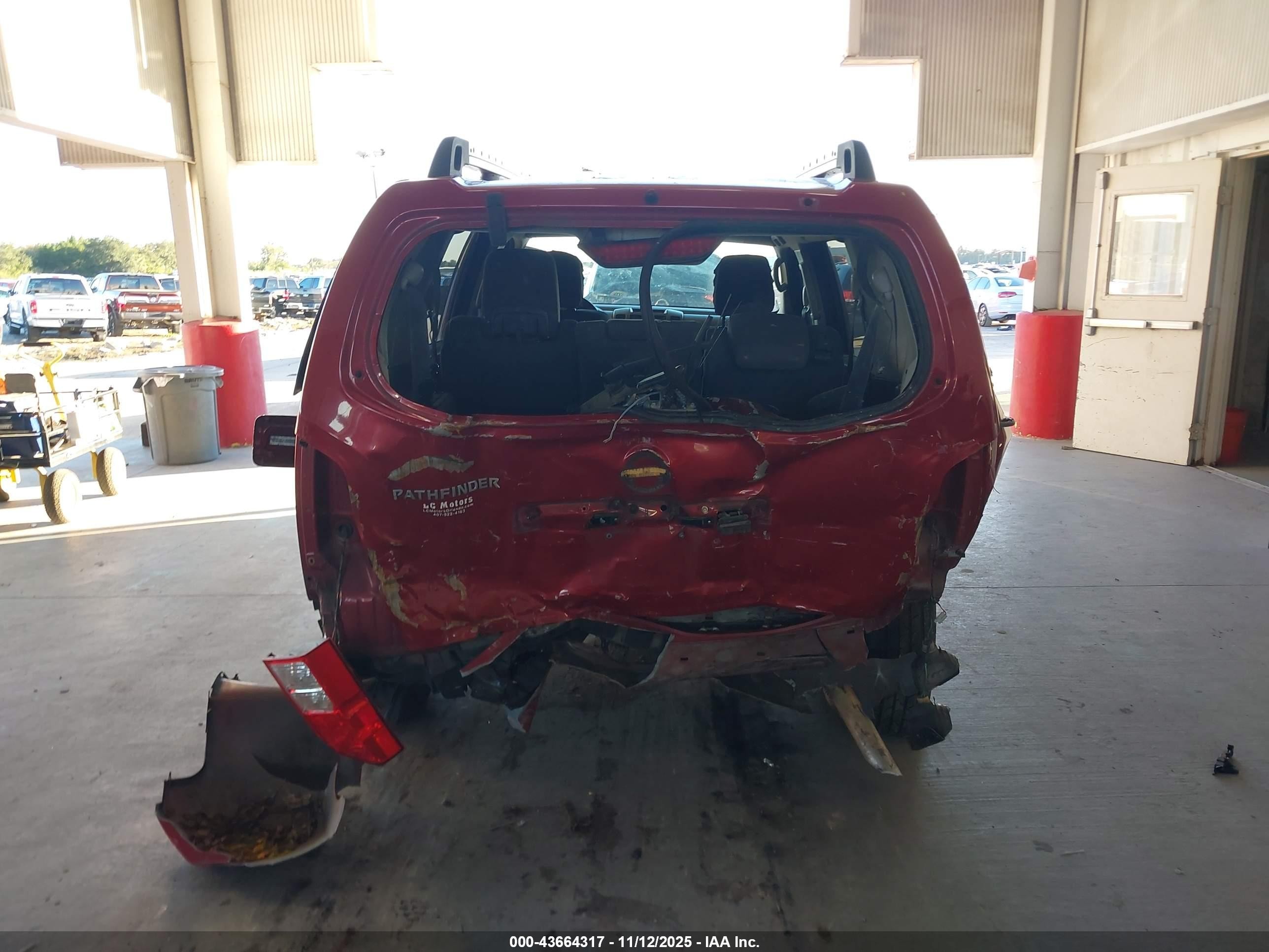2012 Nissan Pathfinder S Red vin: 5N1AR1NN5CC625965
