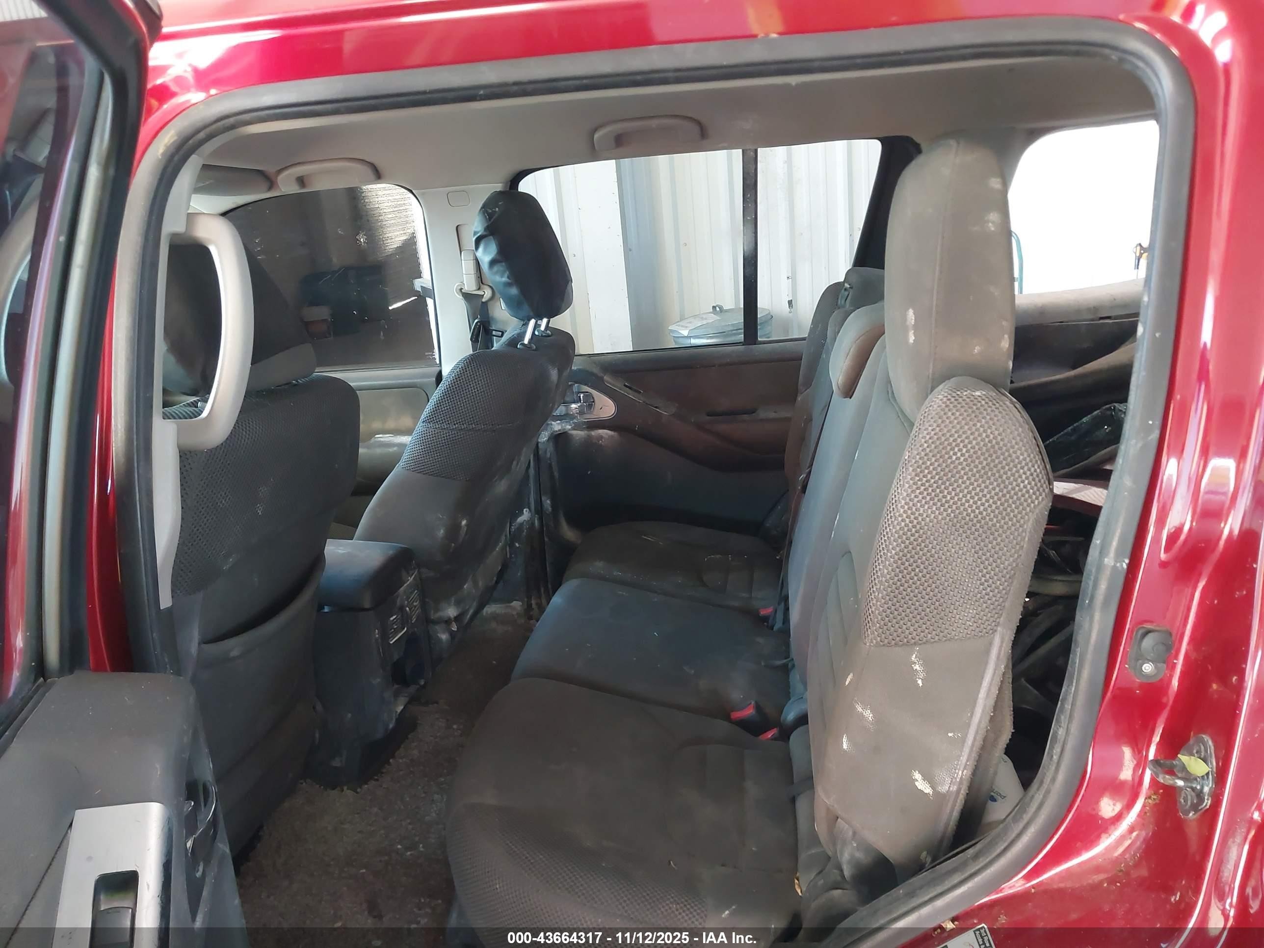2012 Nissan Pathfinder S Red vin: 5N1AR1NN5CC625965