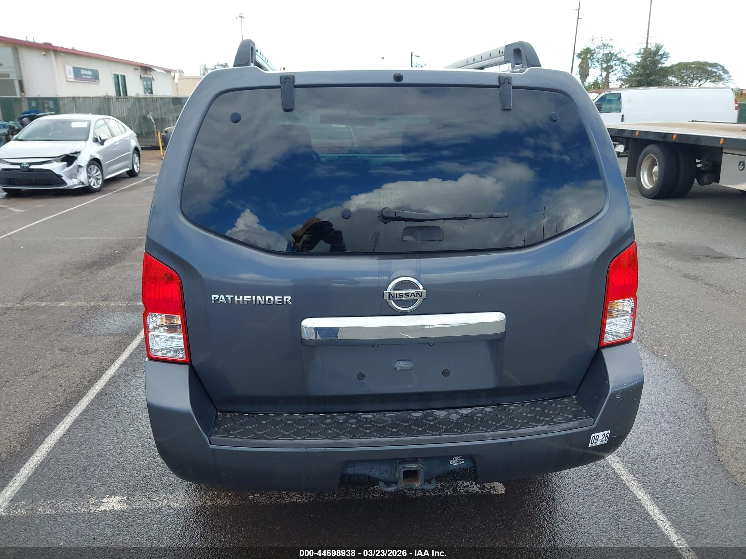 2012 Nissan Pathfinder S Gray vin: 5N1AR1NN5CC626145