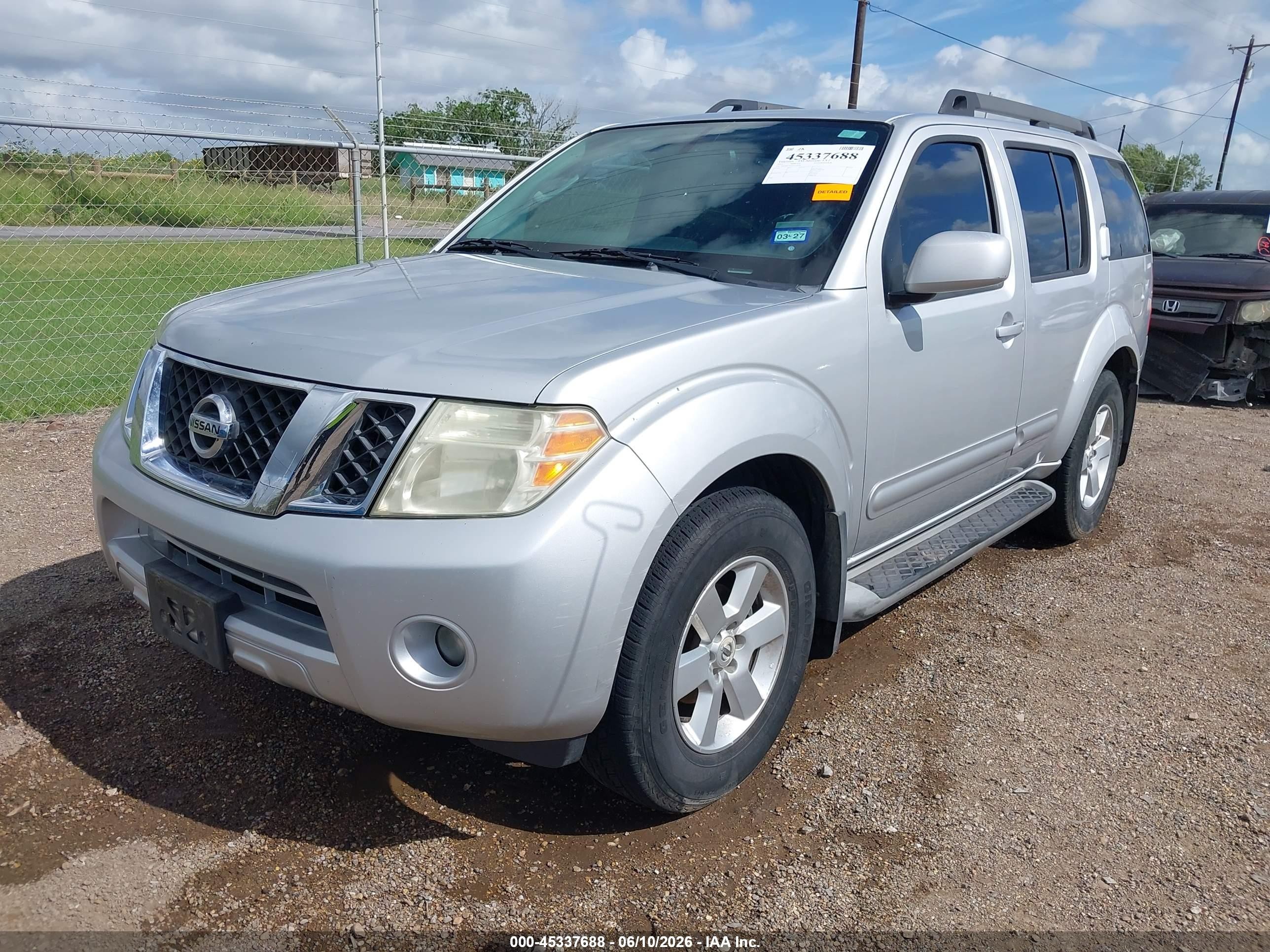 2012 Nissan Pathfinder Sv Silver vin: 5N1AR1NN5CC639770