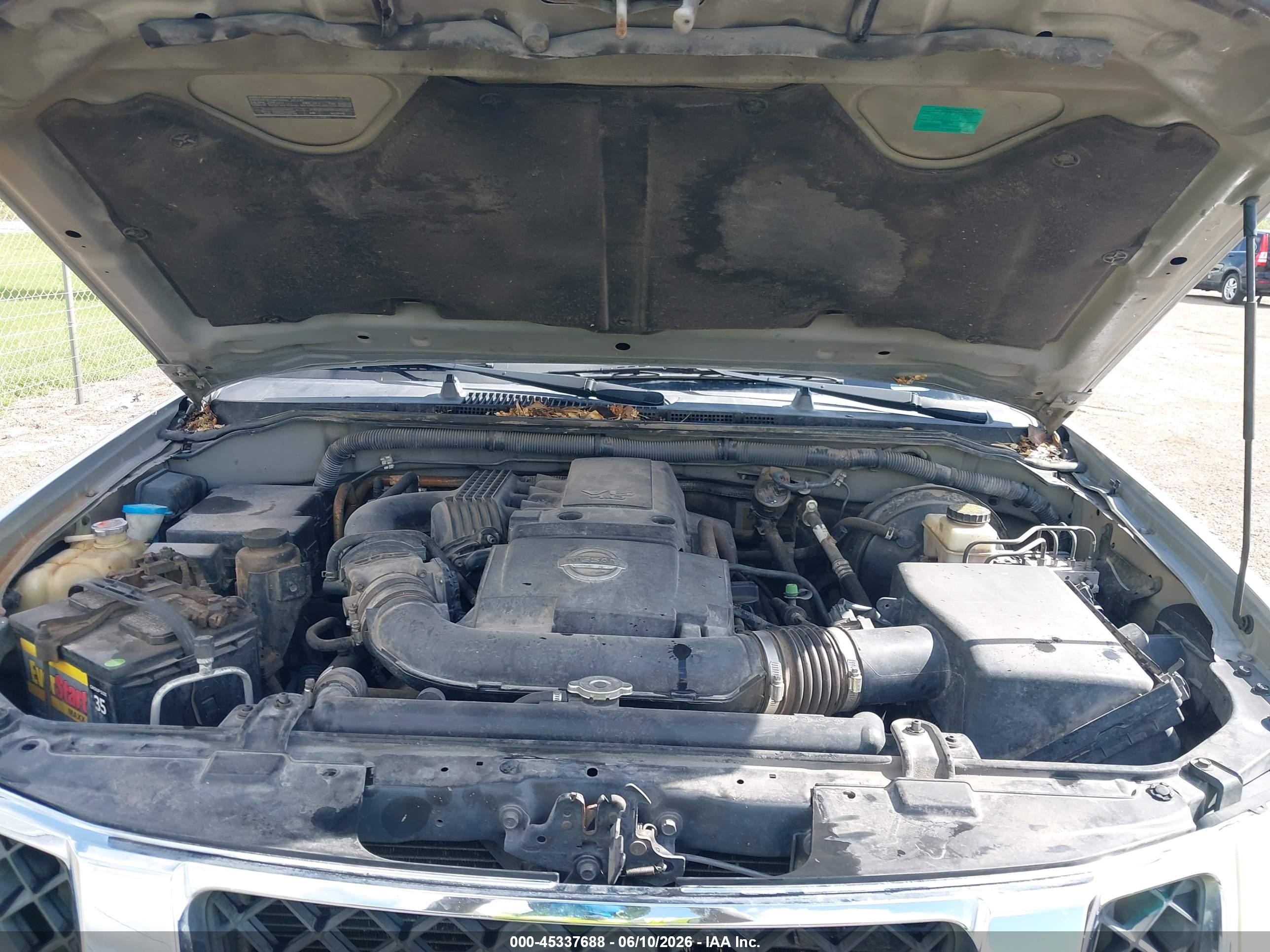 2012 Nissan Pathfinder Sv Silver vin: 5N1AR1NN5CC639770