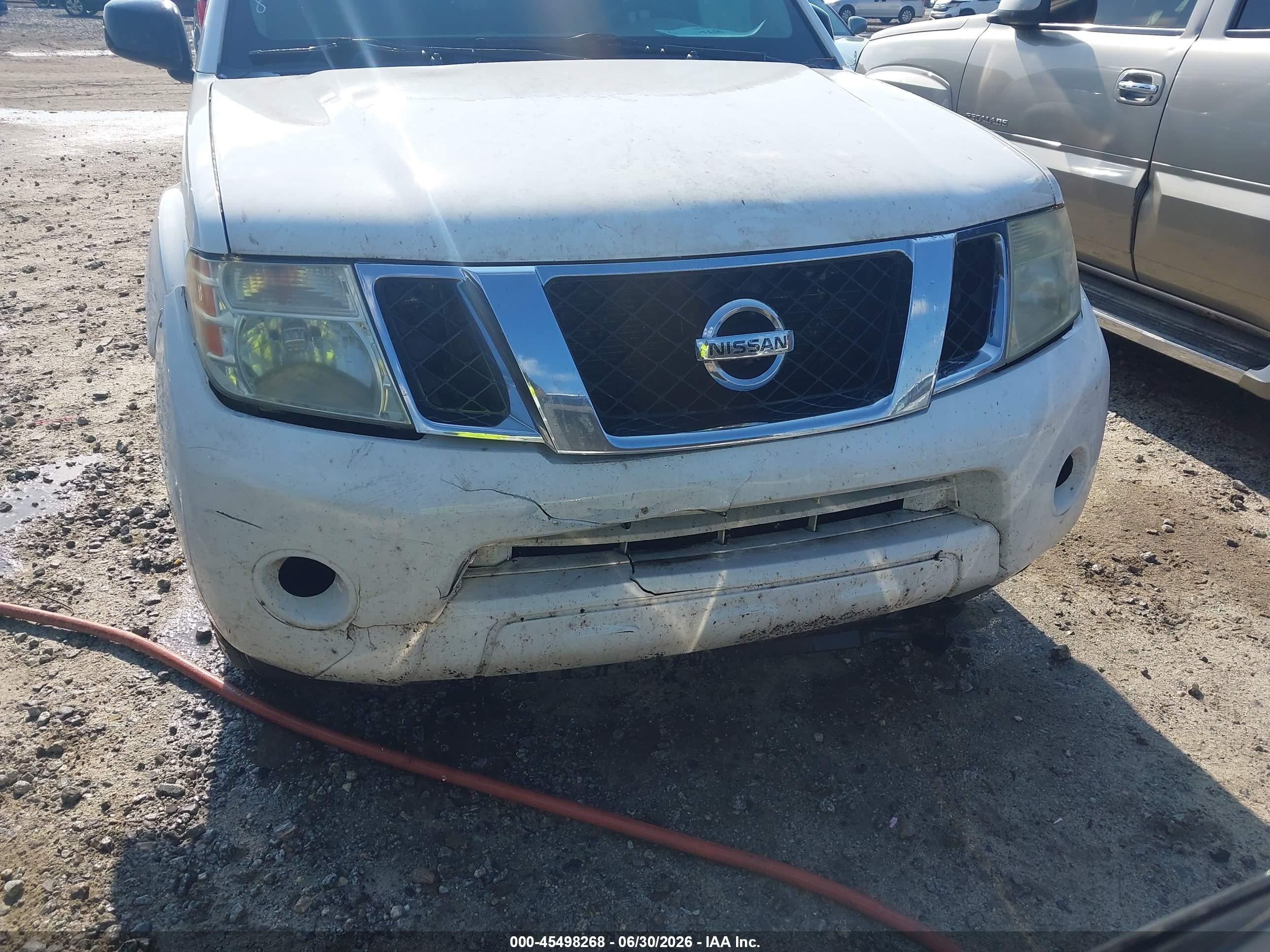 2011 Nissan Pathfinder S White vin: 5N1AR1NN6BC612608