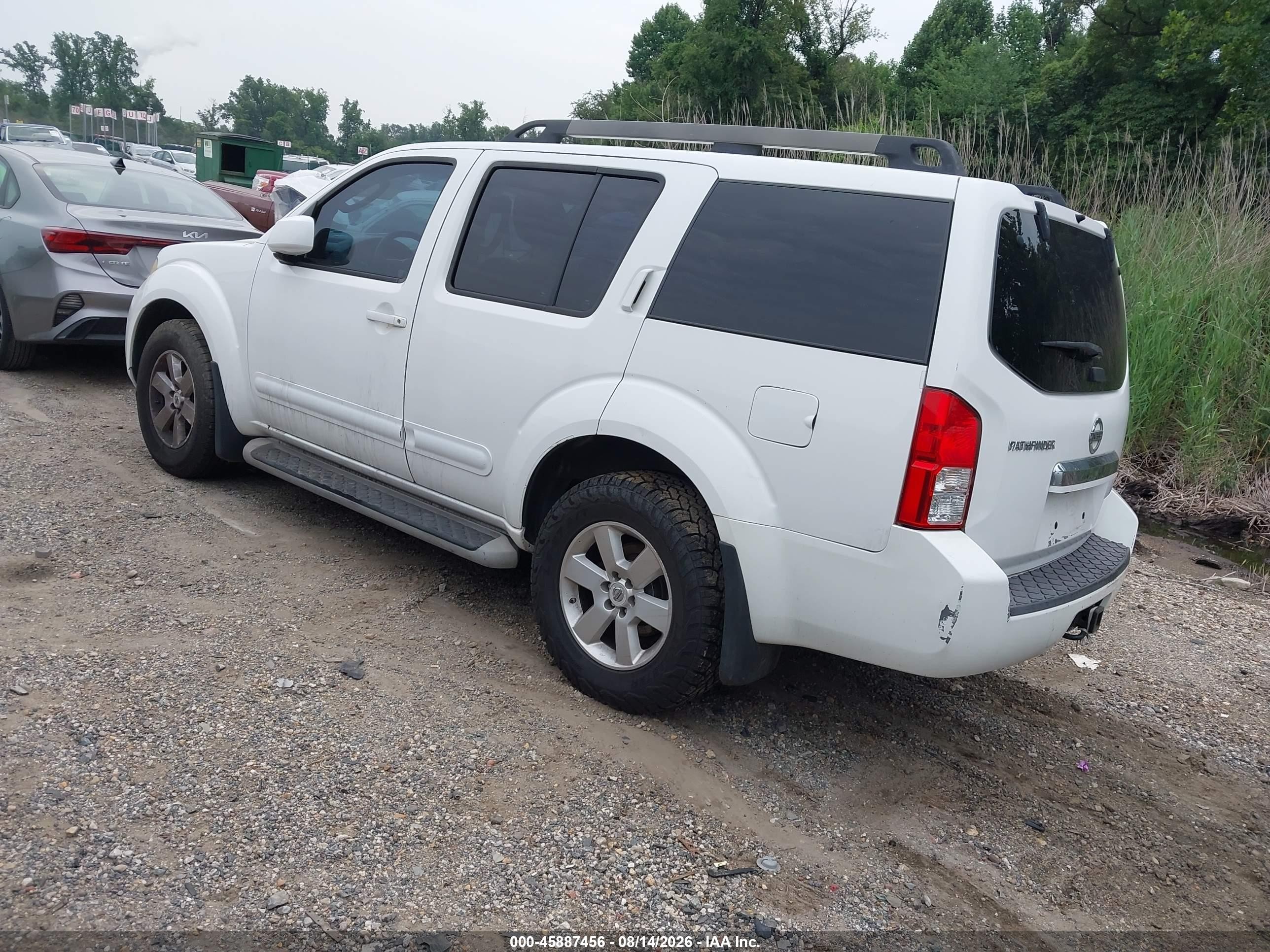 2011 Nissan Pathfinder Sv White vin: 5N1AR1NN6BC617260