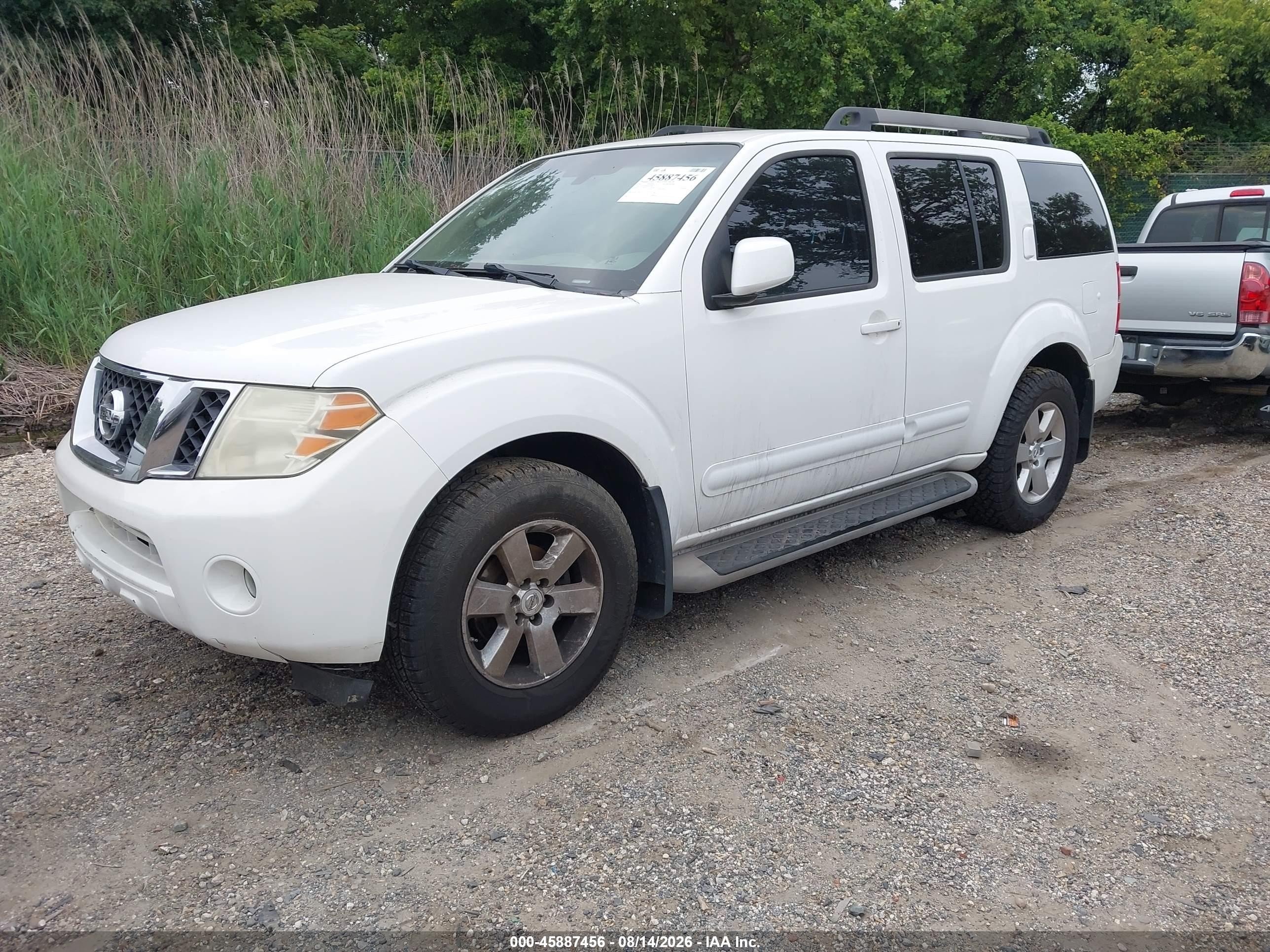 2011 Nissan Pathfinder Sv White vin: 5N1AR1NN6BC617260