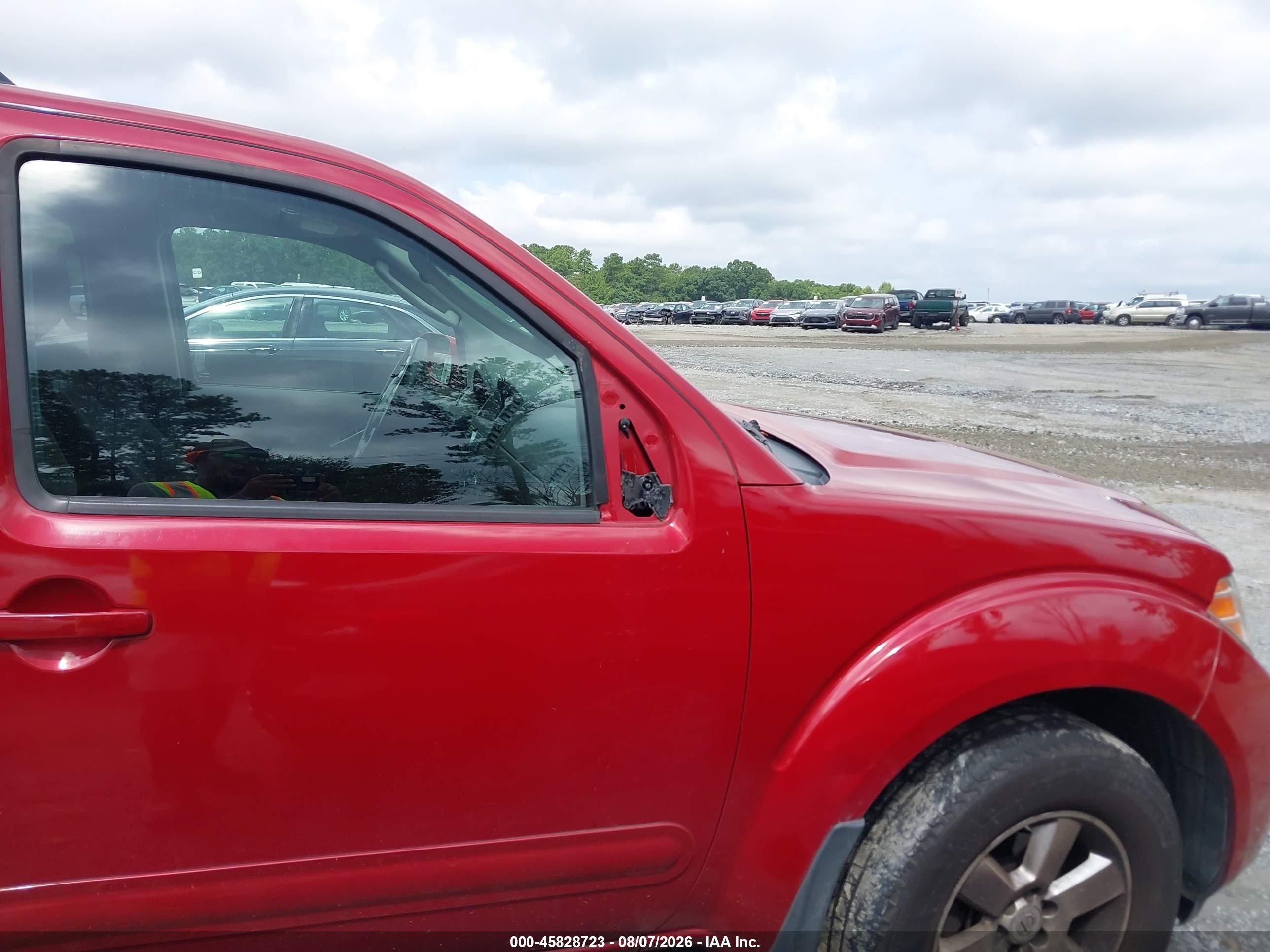 2012 Nissan Pathfinder Sv Red vin: 5N1AR1NN6CC619253